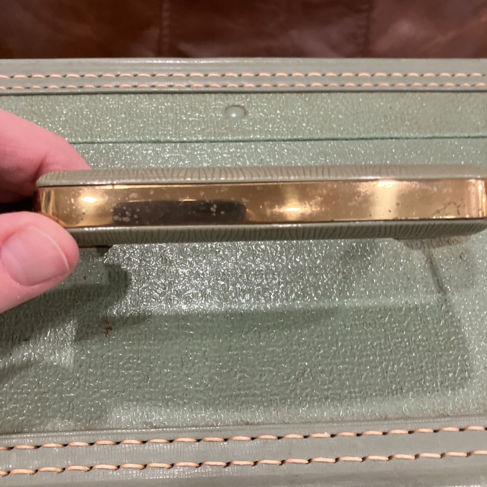 Vintage 1950s Starline Luggage Suitcase Green Brass Latches No Key 21”x14”x7”