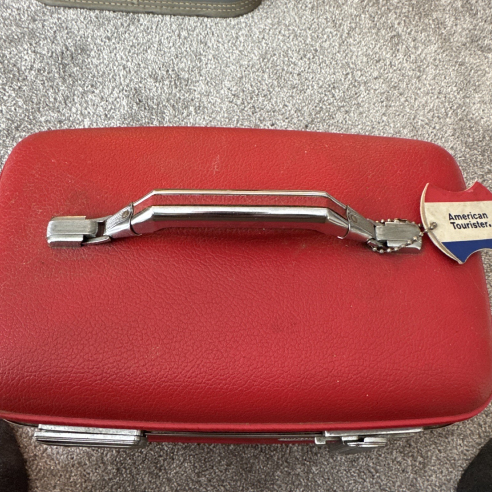 American Tourister Vintage 1960s Red Hard Vinyl Vanity Case Locking Compartments
