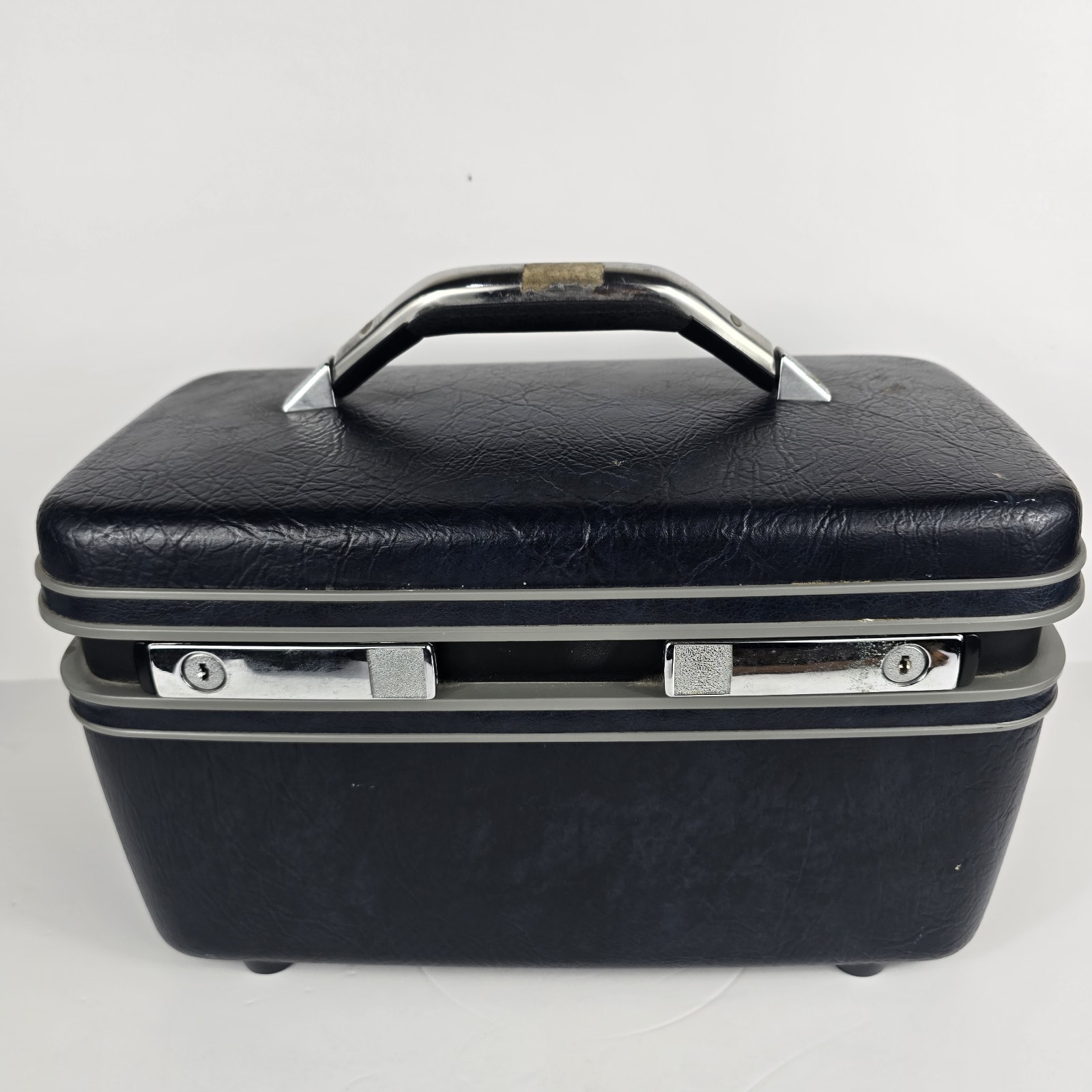 VTG 1987 Samsonite Navy makeup train case hard case carryon luggage No key