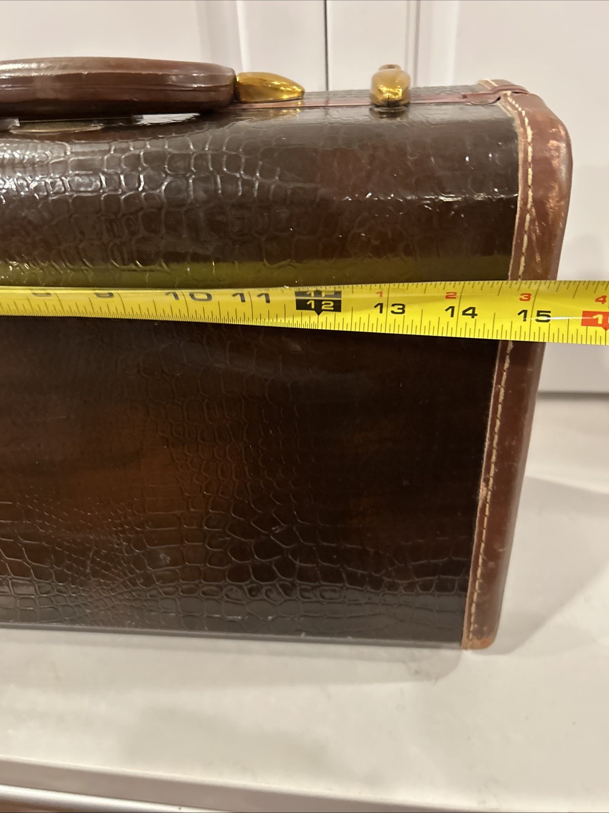 Vintage Shwayder Brothers Samsonite Faux Alligator Suitcase 4112 1940s