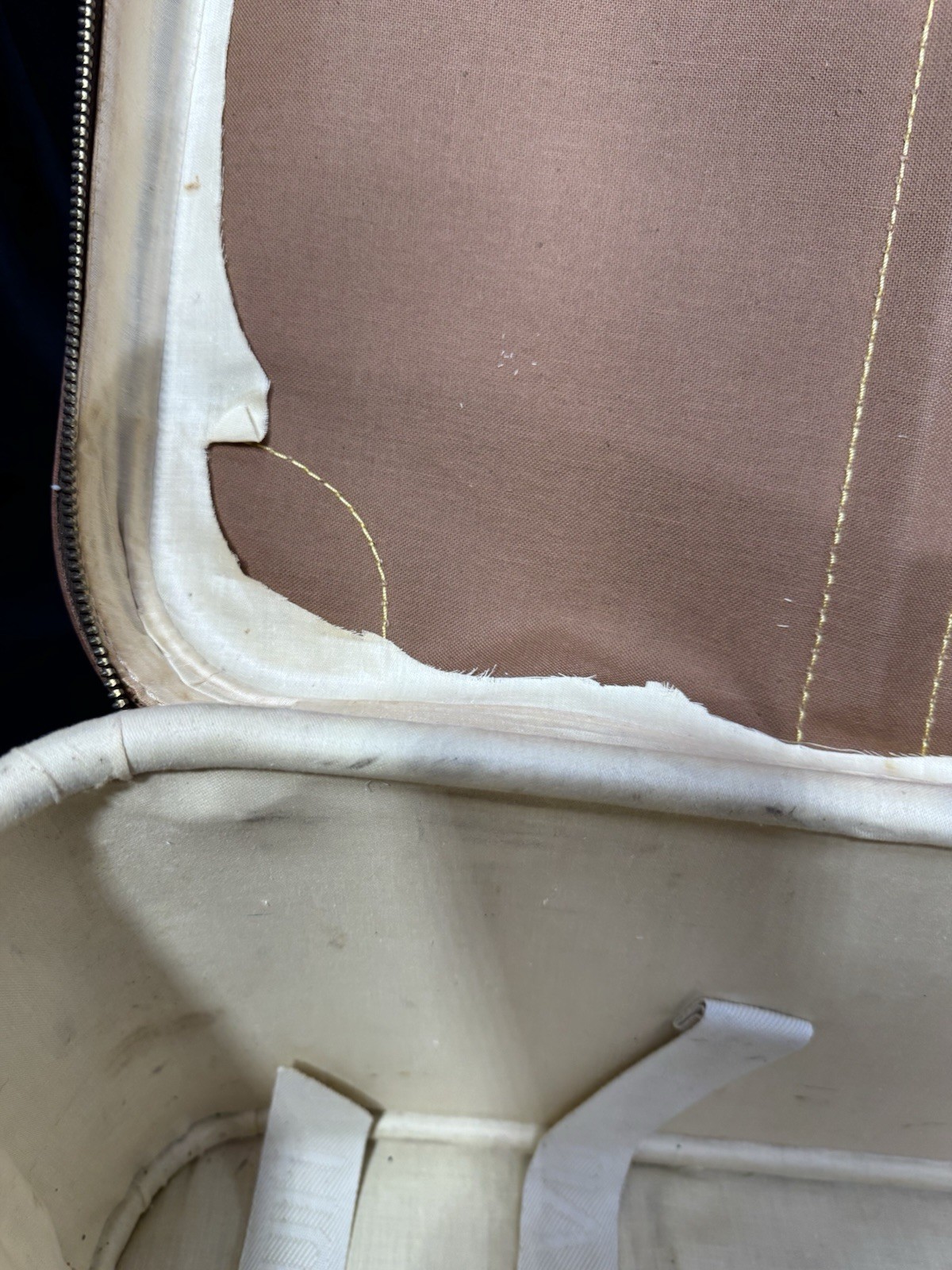 Louis’s Vuitton Vintage Suitcase Trunk