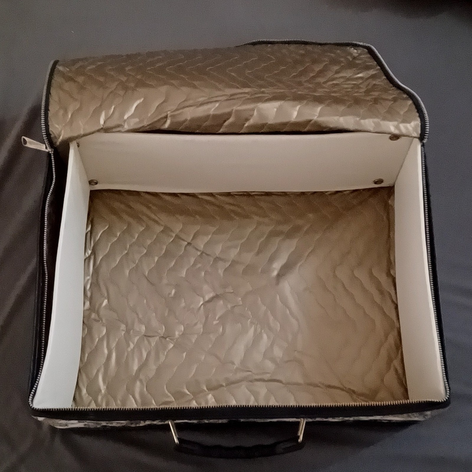Vintage Carrying Case Arts Crafts Floral Paisley 17x13x6 in