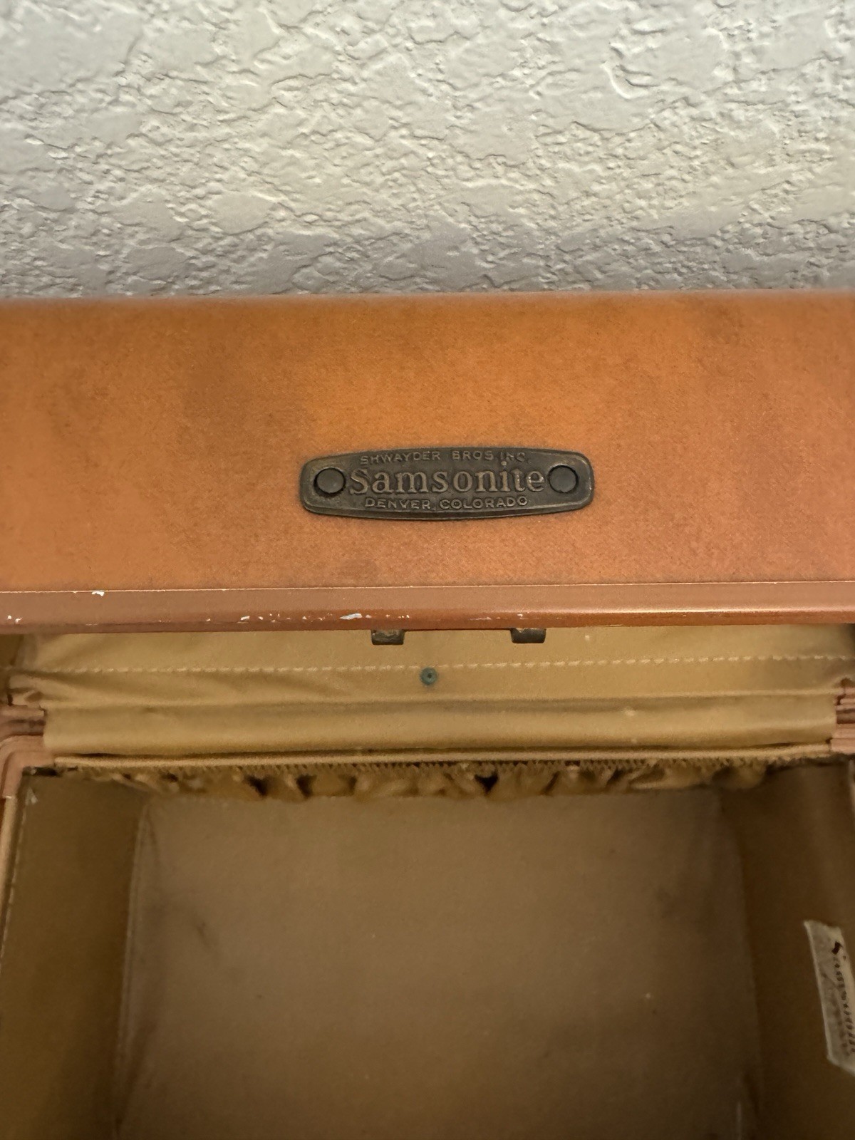 Vtg Samsonite TRAIN CASE Shwayder Bros. Style 4612 Brown Hard Case w/ Mirror