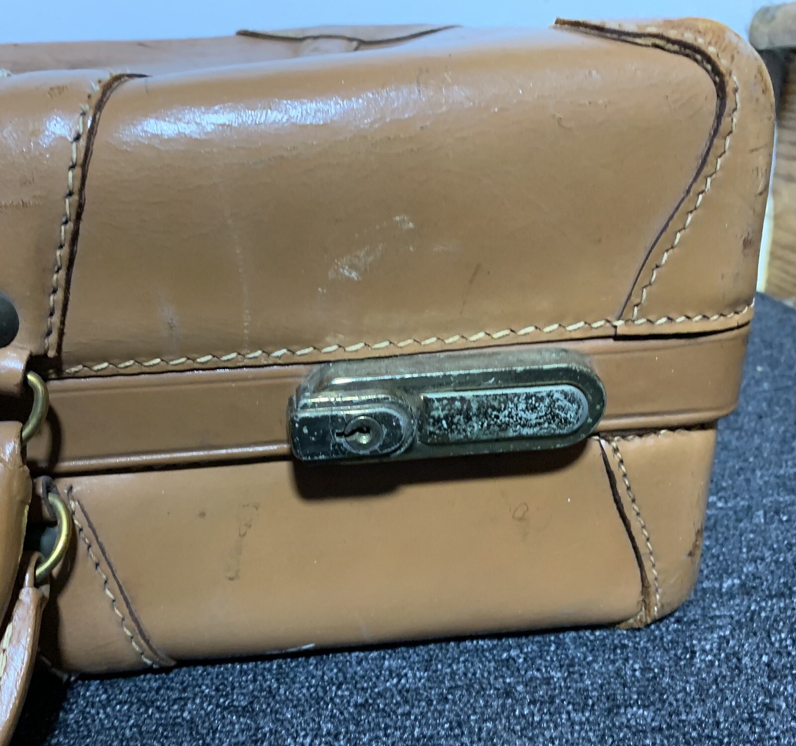 Vintage 50s GS Stylite Philadelphia PA Deluxe Suitcase Light Brown Leather Case
