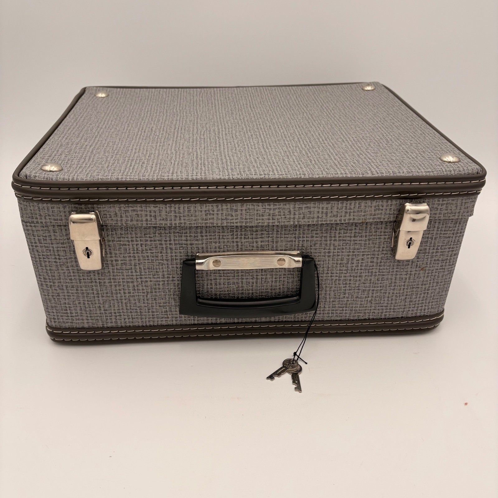 Vtg Grey Textured Hard Shell Suitcase MCM Style Luggage w Keys Made in Norway