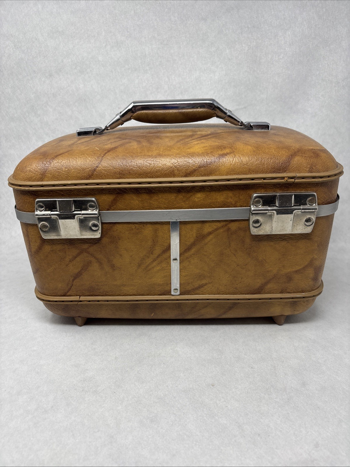 VTG American Tourister Carry On Vanity Travel Hard Shell Chrome Train Case Brown
