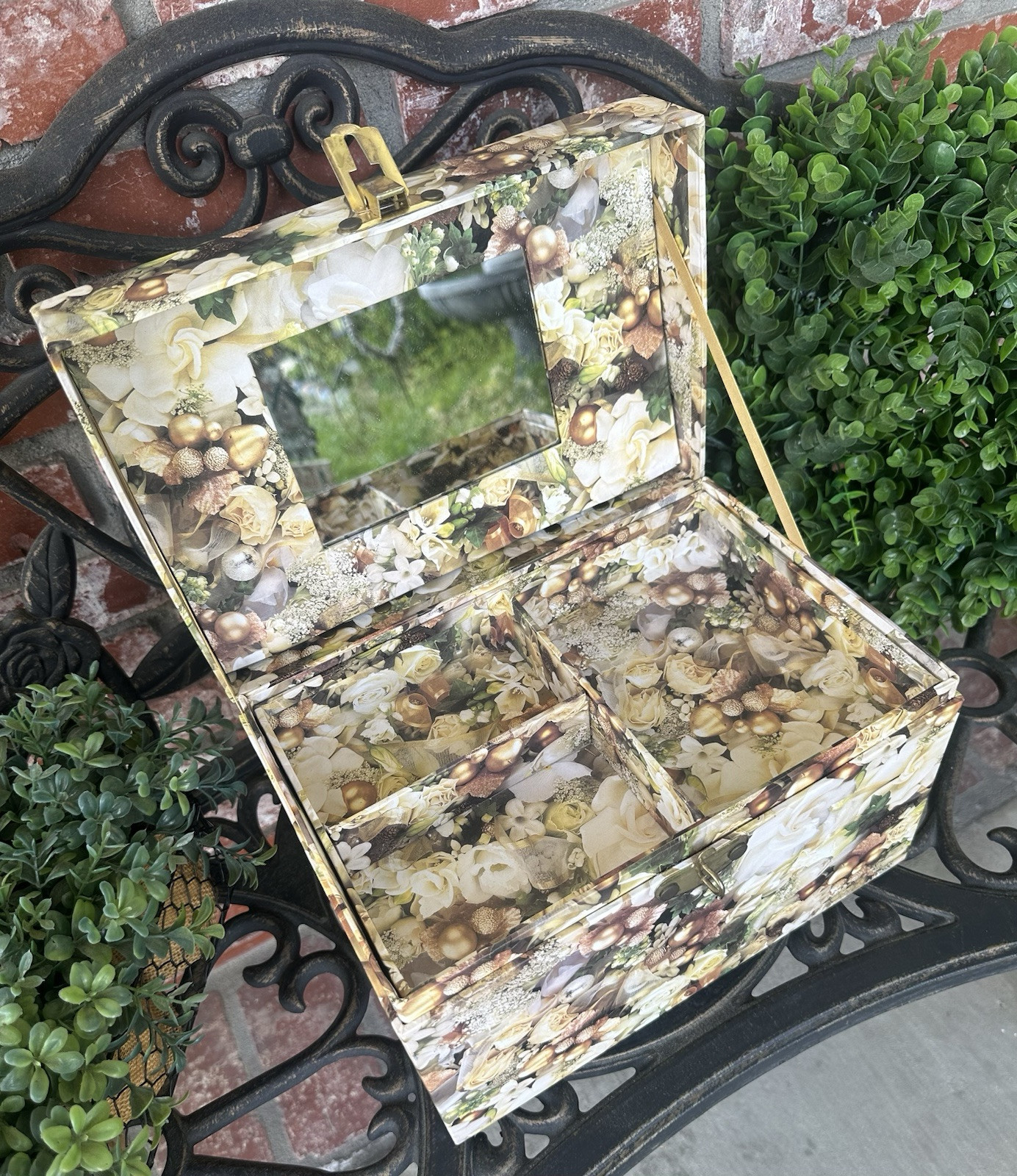Vintage Tri-Coastal Design Jewelry Travel Train Case; Brwn/Cream Floral W/Mirror