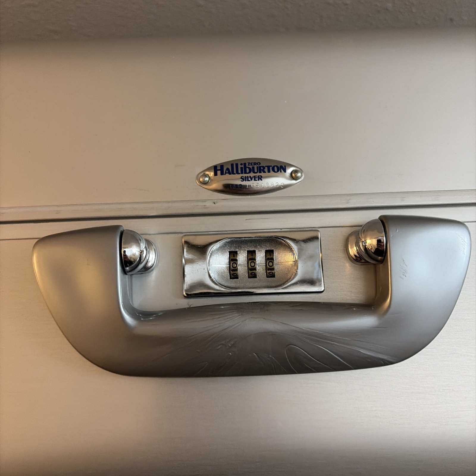 Vintage Zero Halliburton Aluminum Case 24x18x8 Large Combo Briefcase Suitcase
