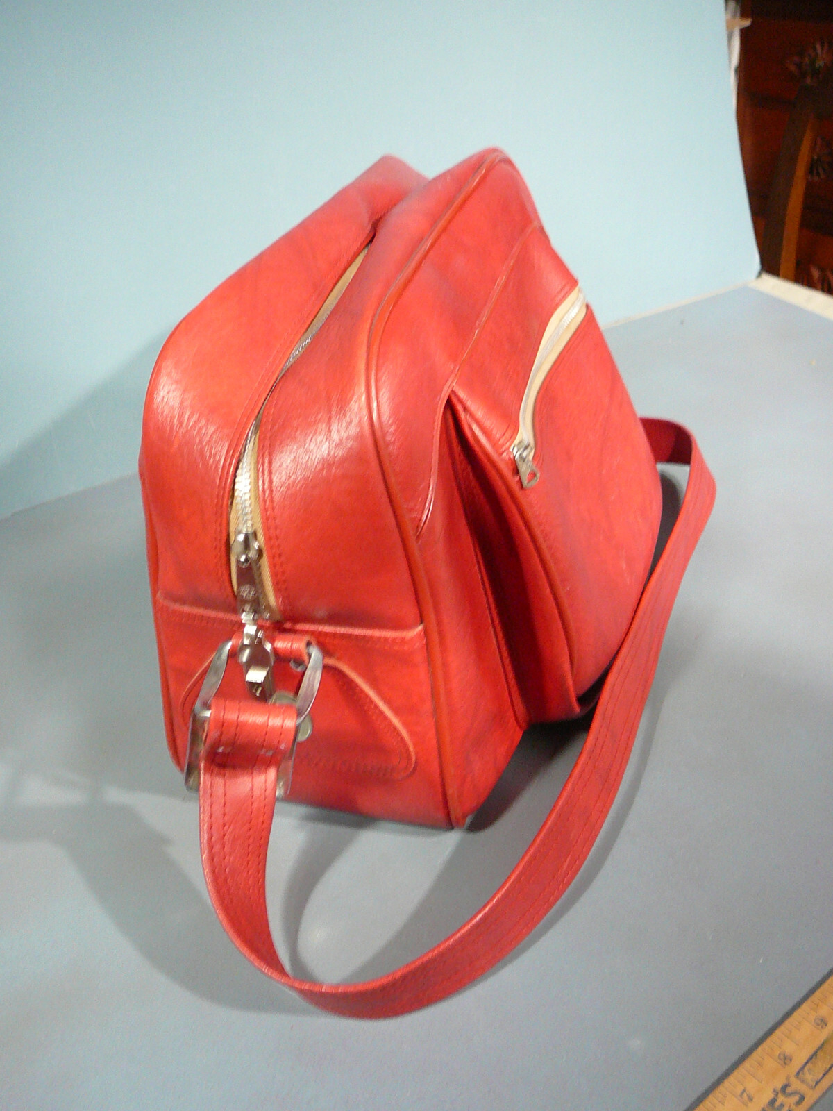 Vintage American Tourister Escort Rose / Pink 16″ Fuax Leather Travel Bag