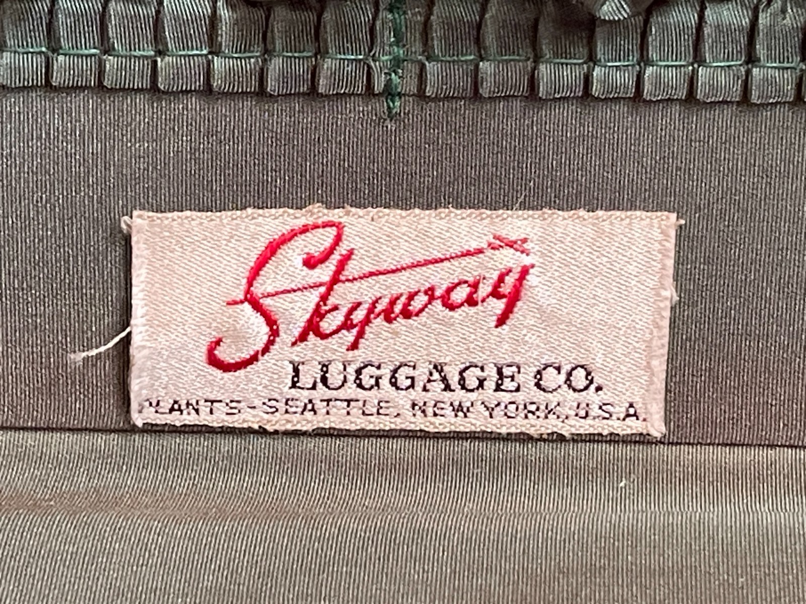 Vintage SKYWAY Hardcover 1950s Vintage Tweed Luggage Suitcase Leather Trim