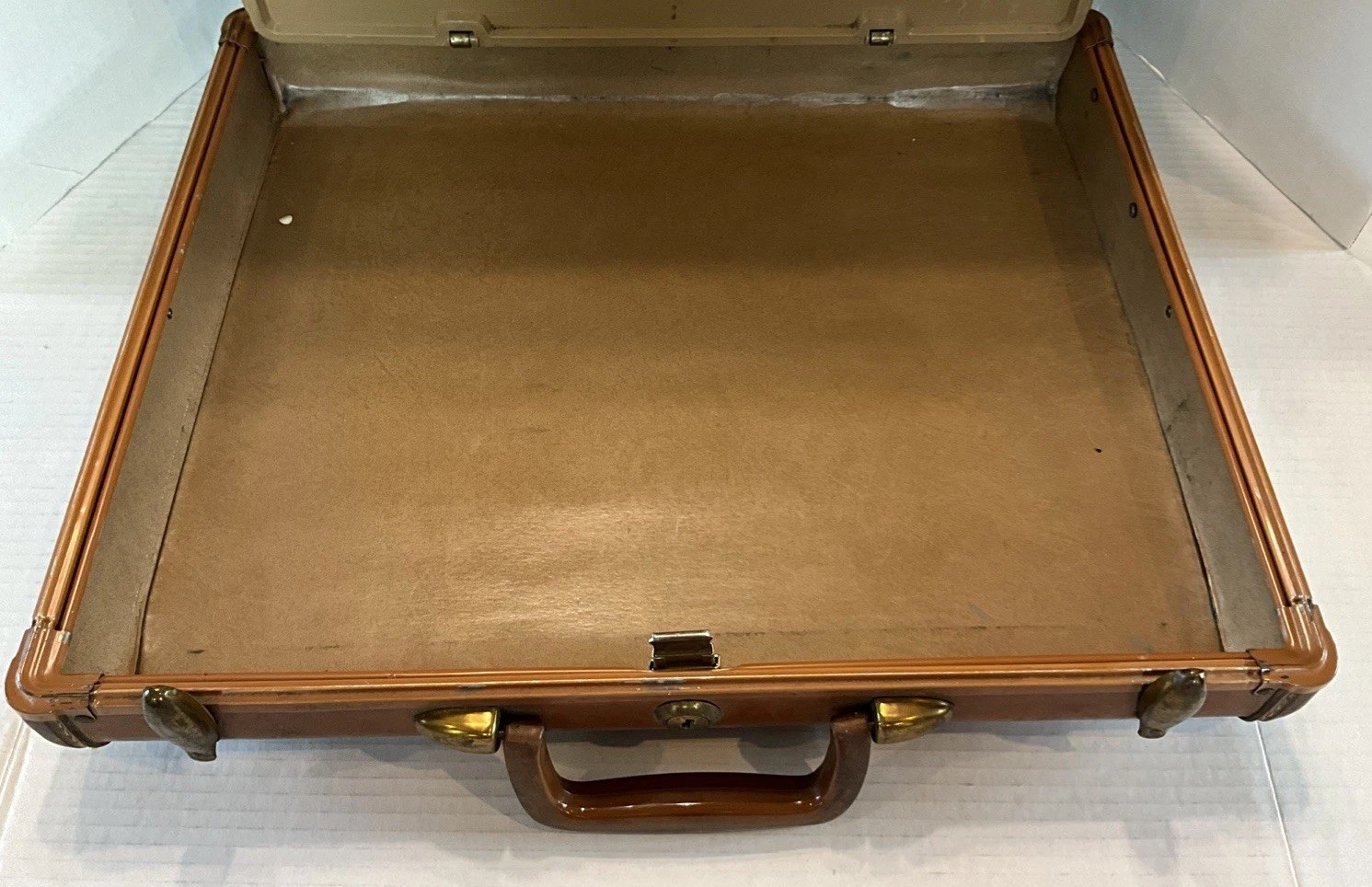 Vintage Samsonite Shwayder Bros Hardshell Brown Leather Briefcase 4615 No Key