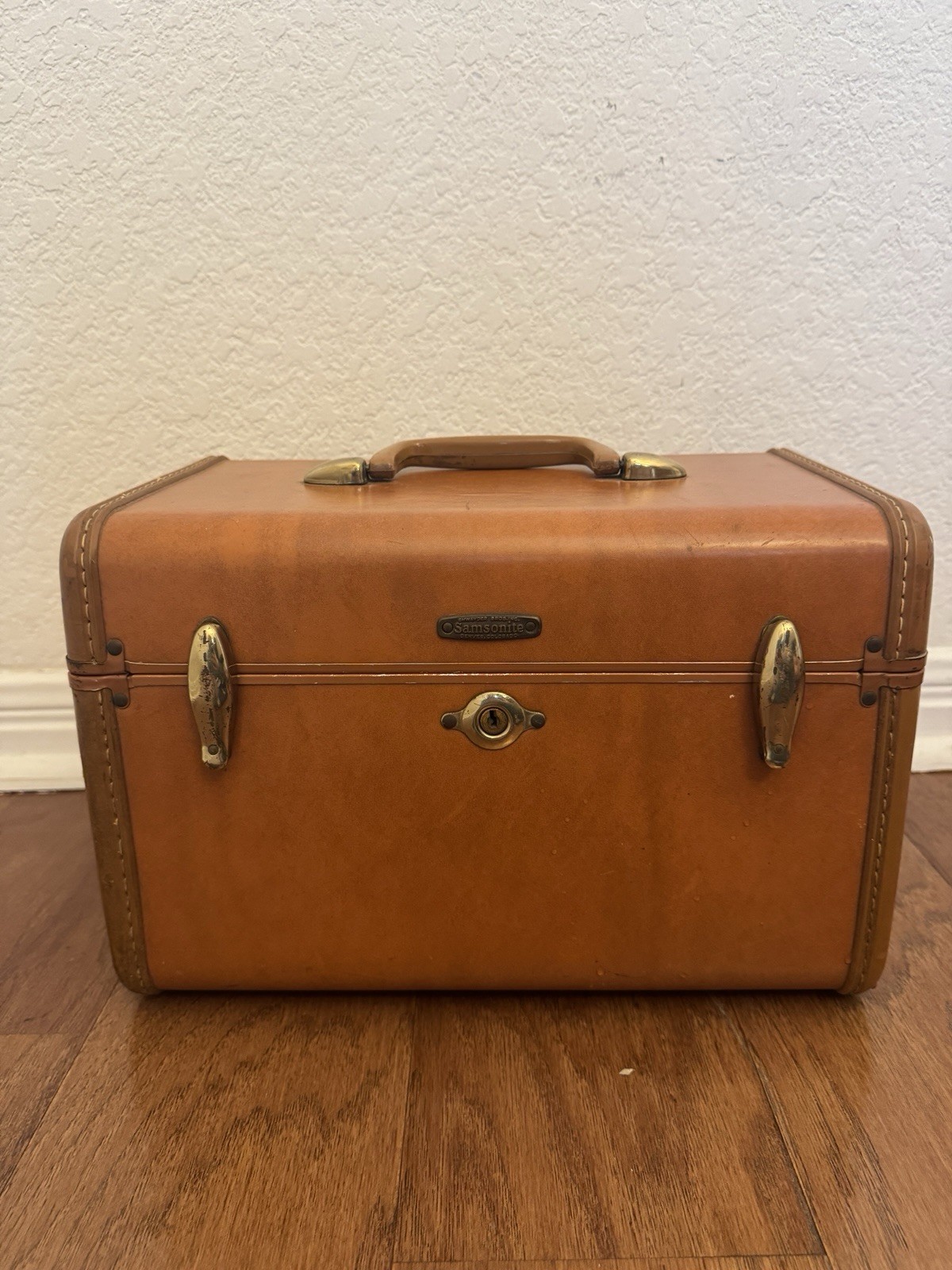 Vtg Samsonite TRAIN CASE Shwayder Bros. Style 4612 Brown Hard Case w/ Mirror