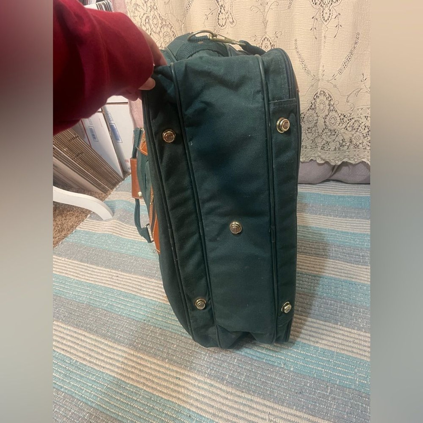Jaguar: vintage duffle with faux leather details