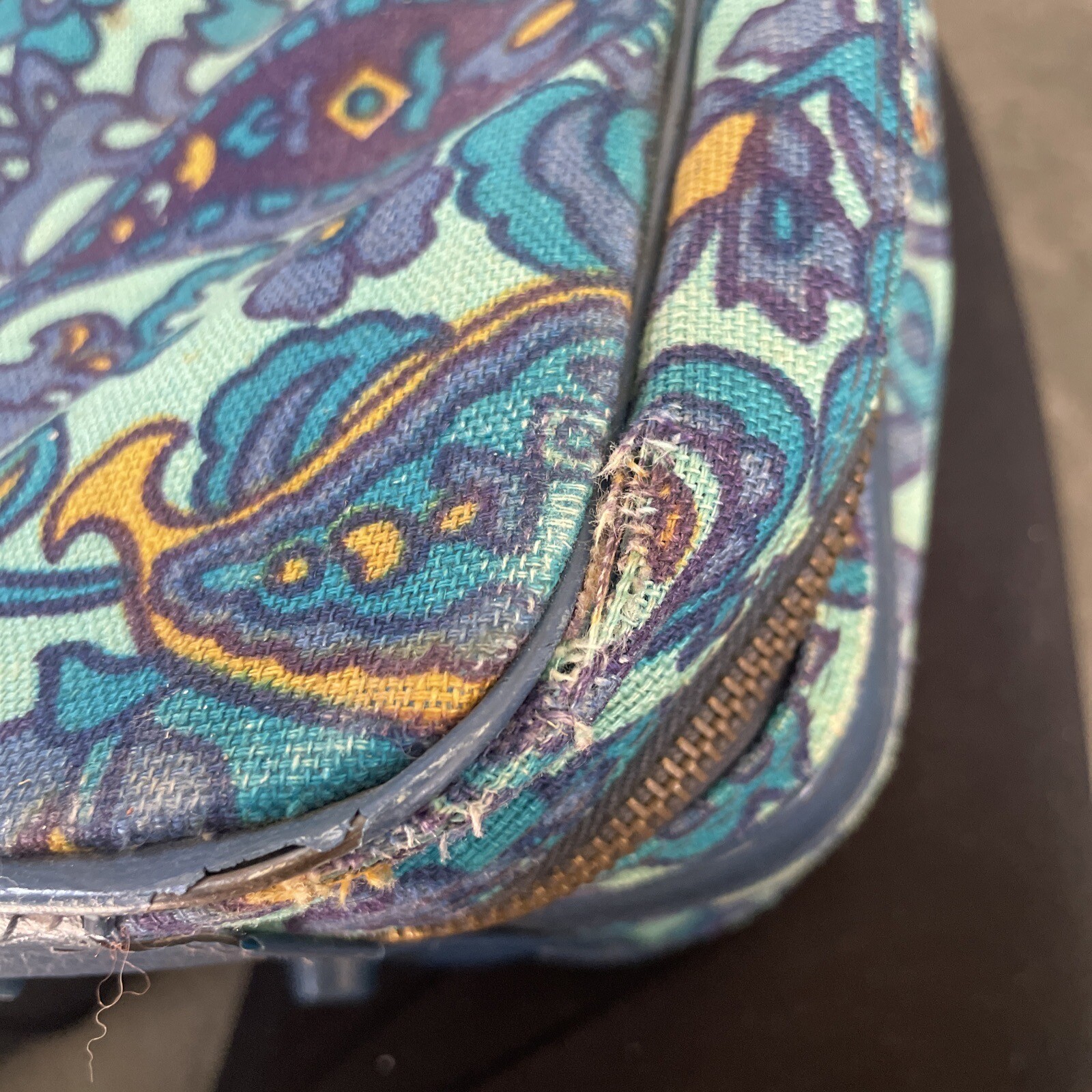 Vintage Bantam Travelware Floral Blue Yellow Mod Pattern Suitcase AND Purse 60’s