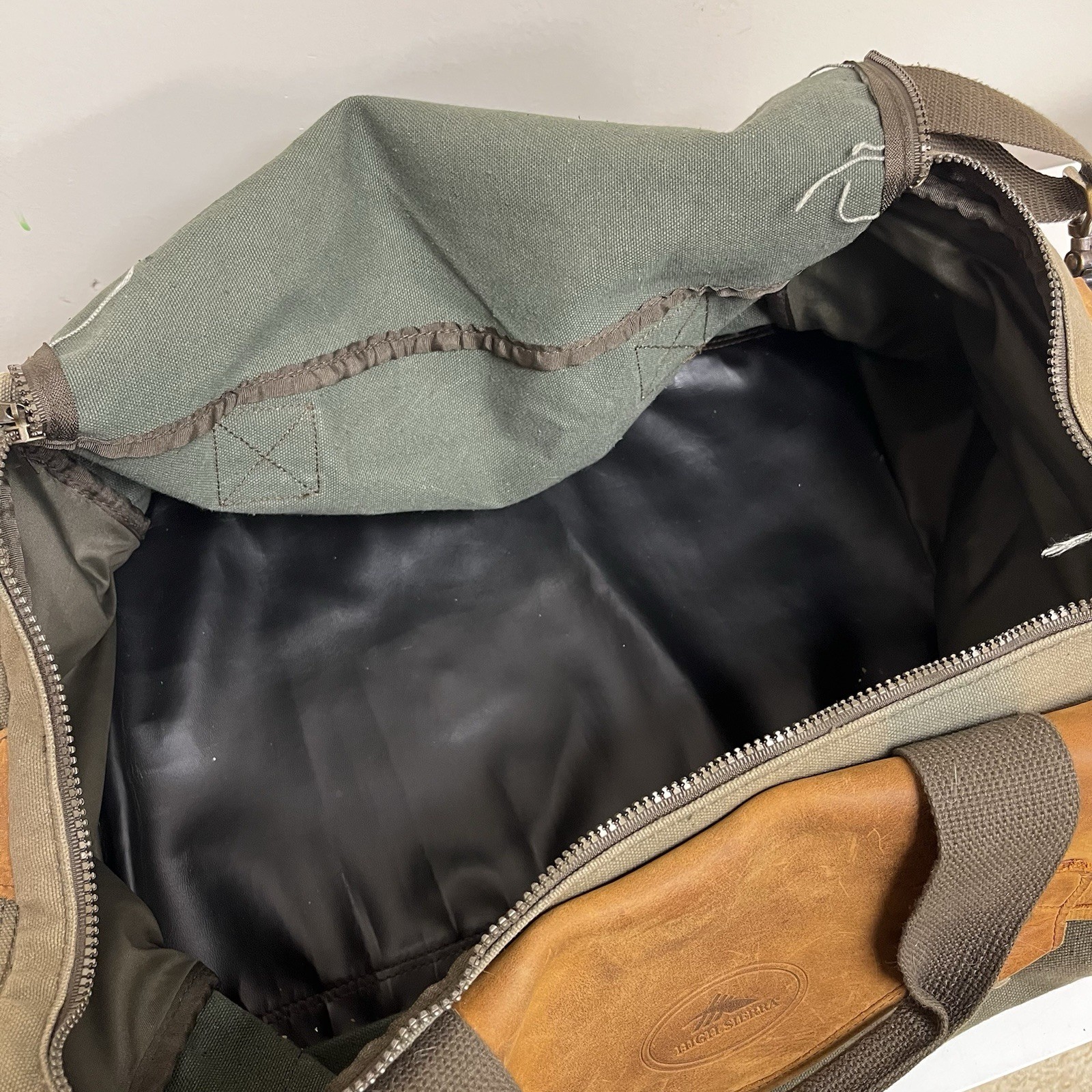 Vintage High Sierra 24″ Green Brown Leather Trim Canvas Duffle Bag Travel Carry
