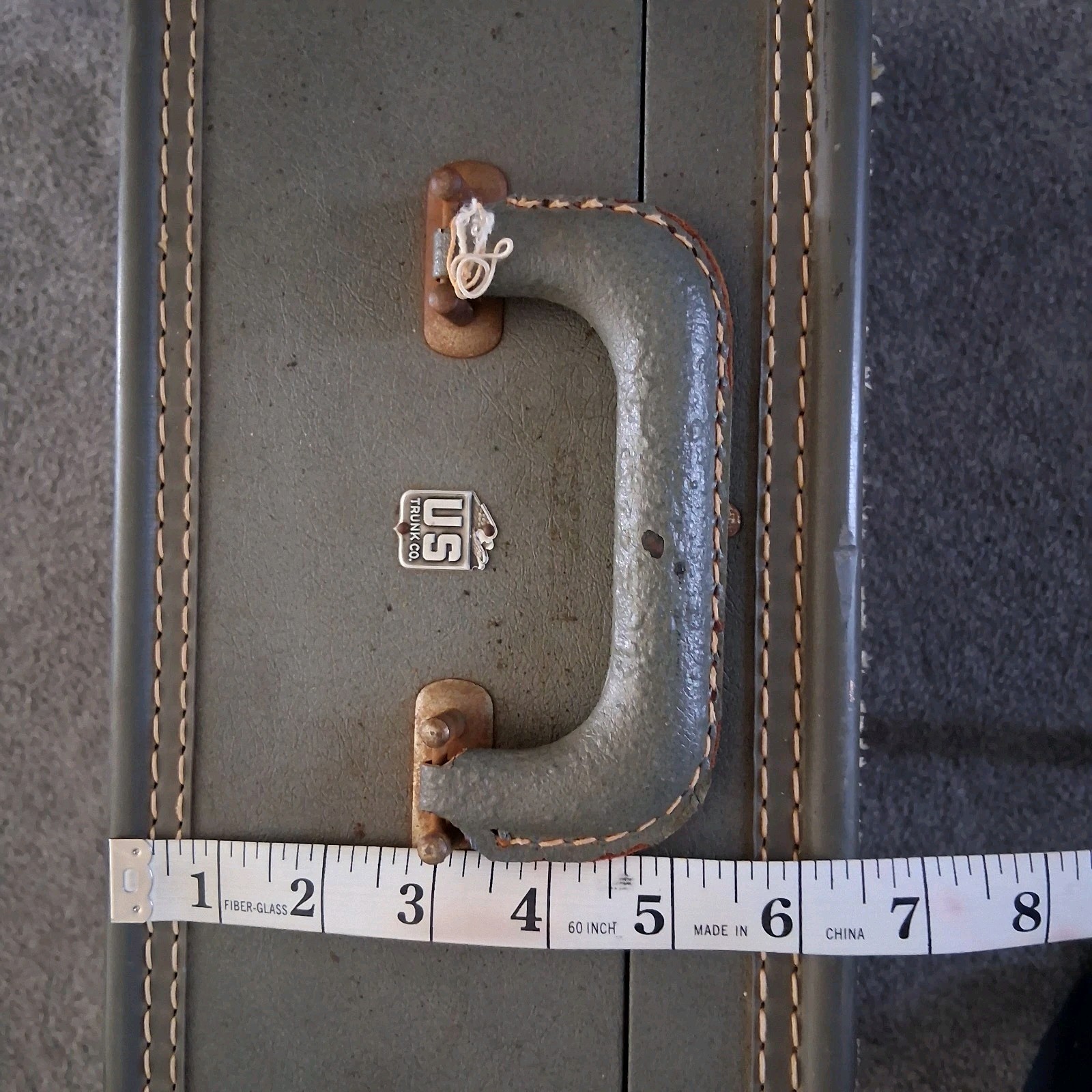 Vintage 1950s US Trunk CO Hardside Travel Suitcase Lined w Logo Accent