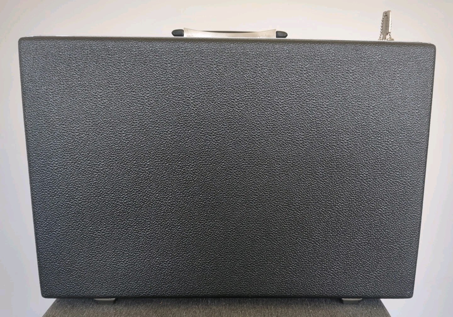 Vintage Samsonite Slim Hard Shell Black Briefcase 1960s–1970s With Key