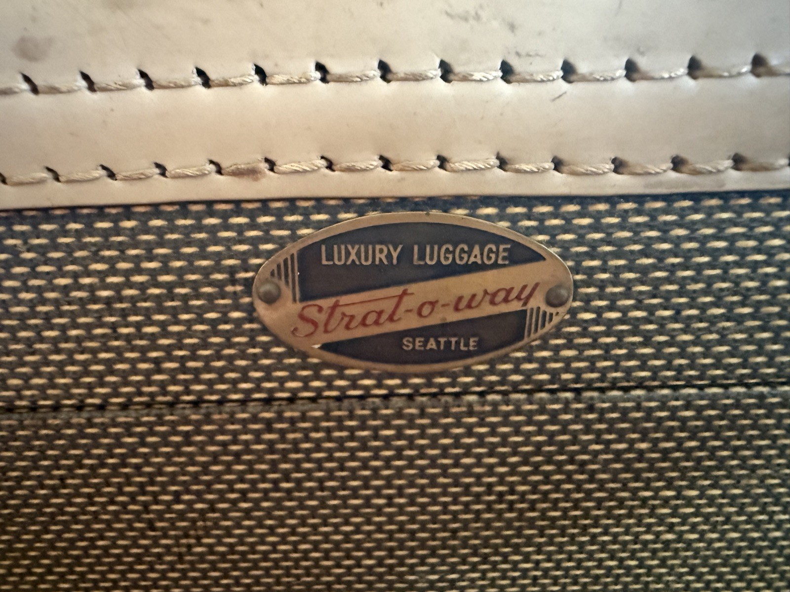 Vintage Travel Train Case Strat-O-Way Luxury Luggage Seattle 1940’s-1950’s