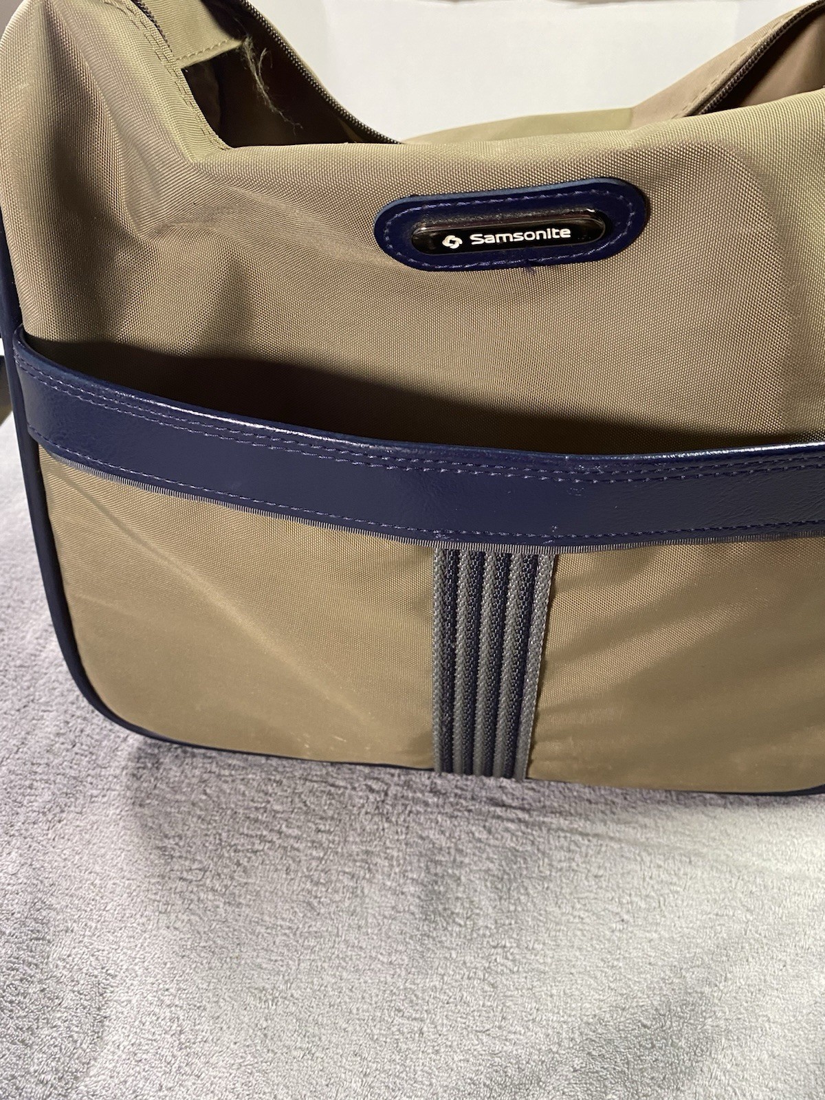 Samsonite Beige Blue Soft Sided Travel Tote Carry On Overnight Shoulder Bag