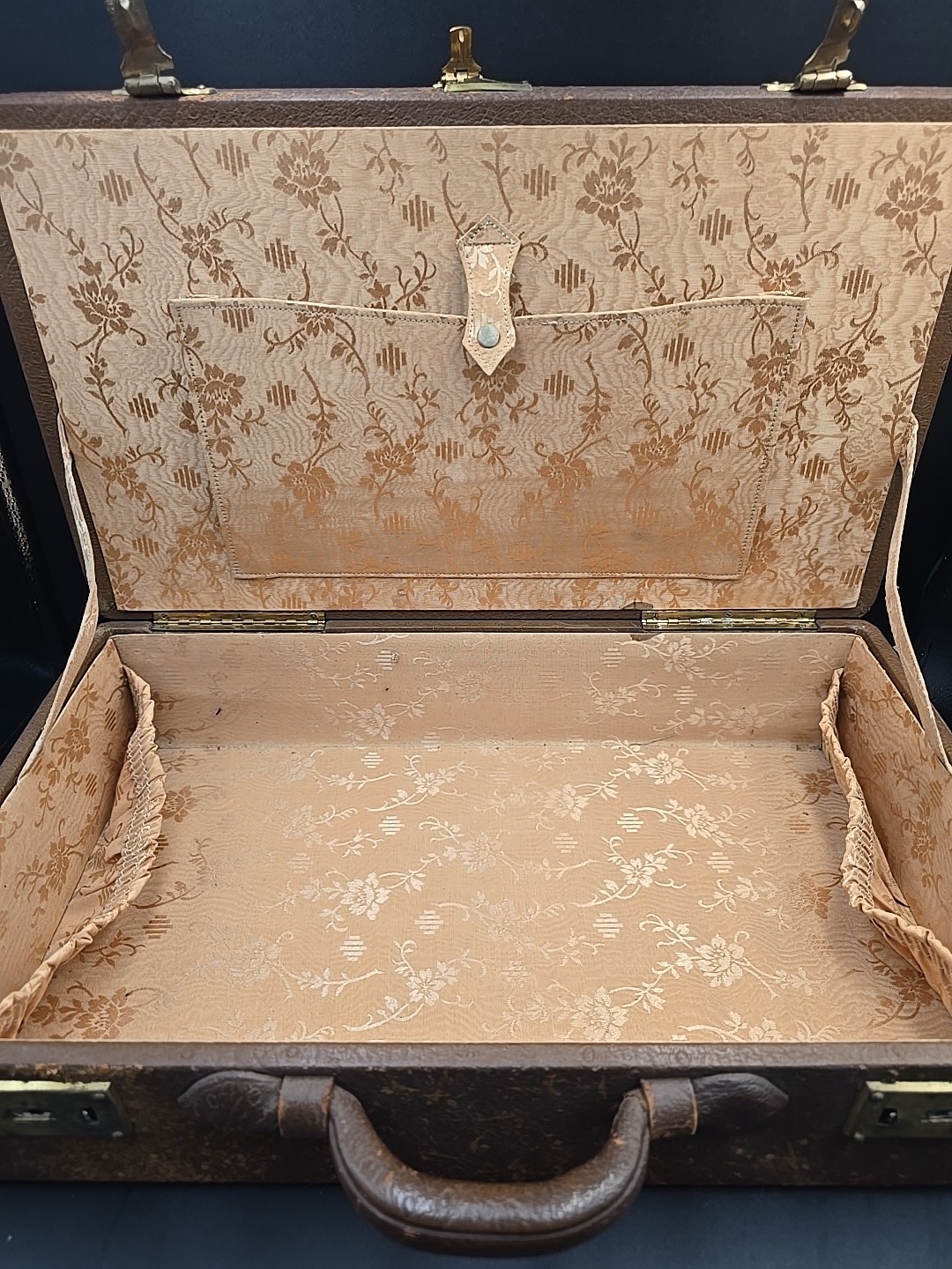 Antique 1930’s Overnight Train Vanity Luggage/Case 12pc Art Deco