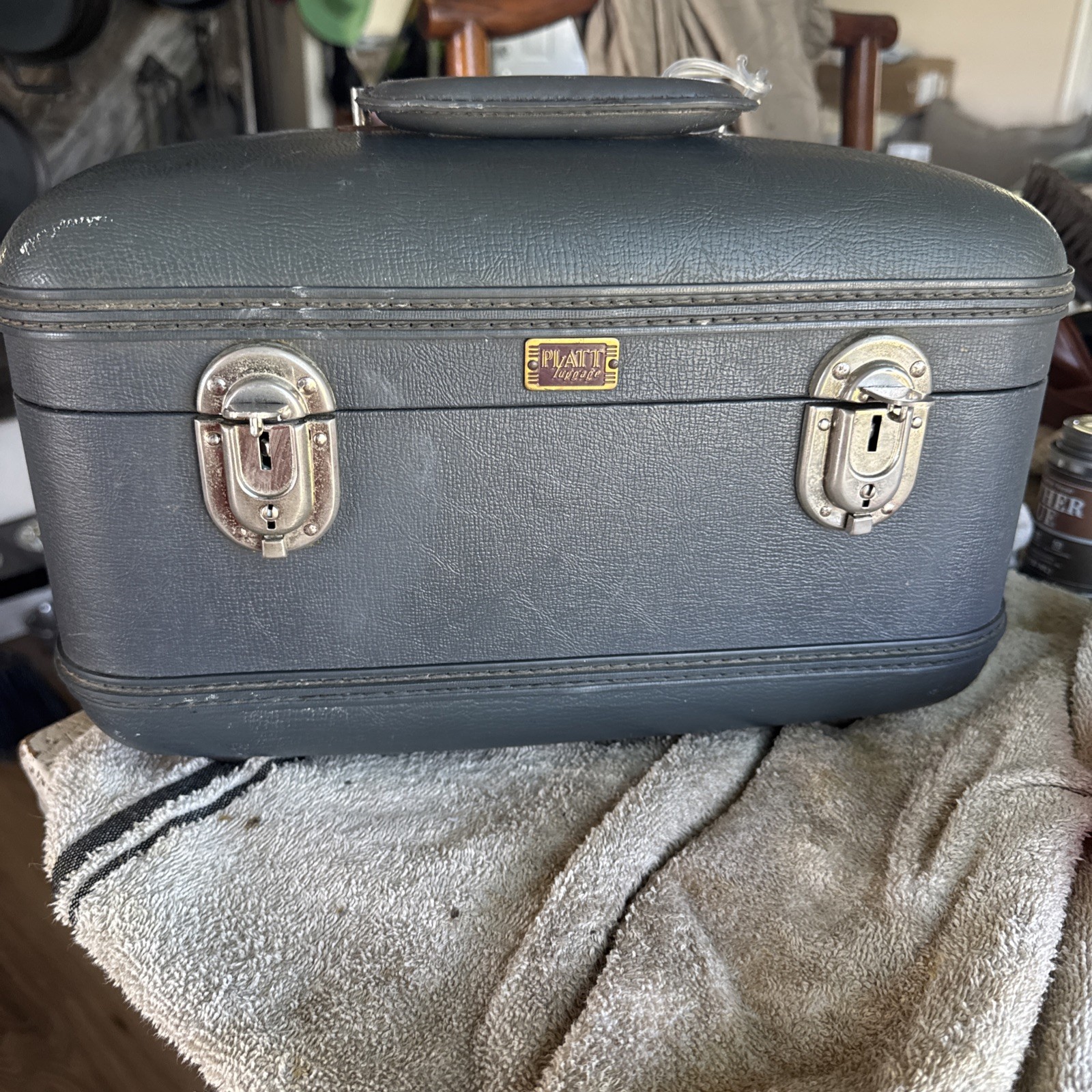 Vintage Train Case Platt No Key
