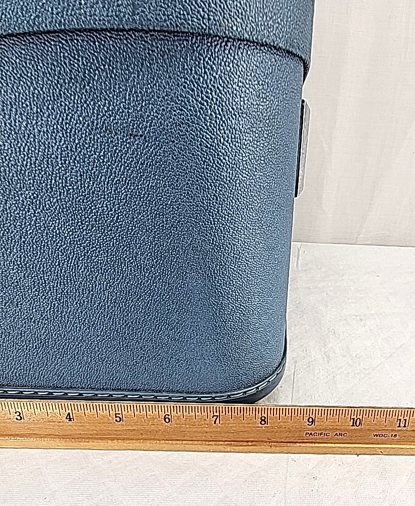 Vintage Wheary Train Case Blue Luggage Suitcase Retro Make Up Case 14x9x8