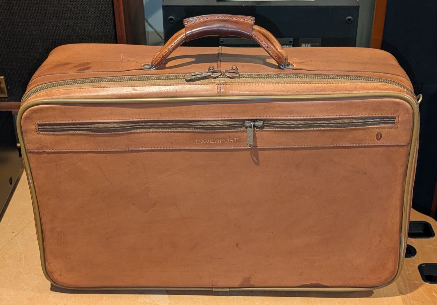 VTG Hartmann brown belting leather carry on weekender travel luggage 21x12x8