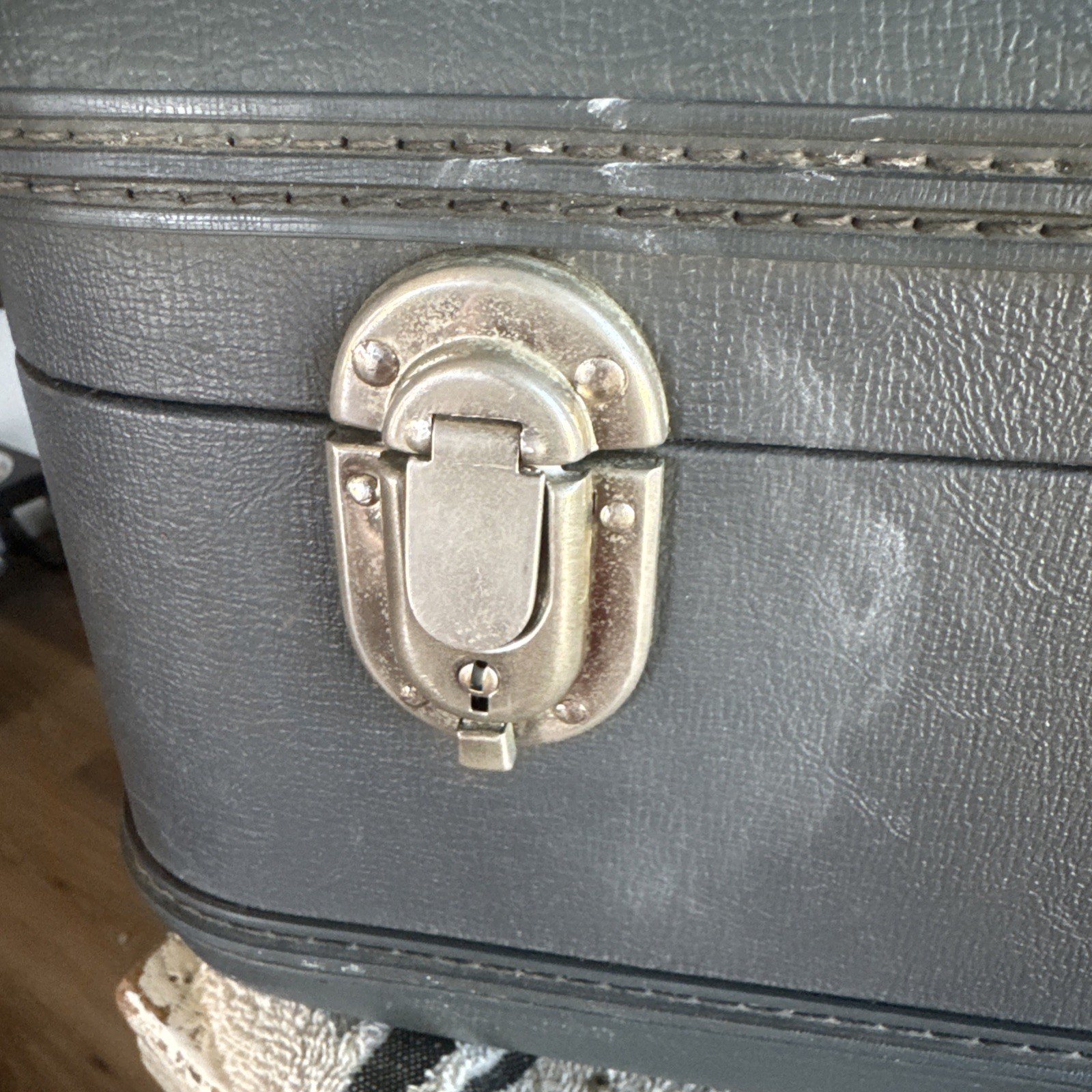 Vintage Train Case Platt No Key