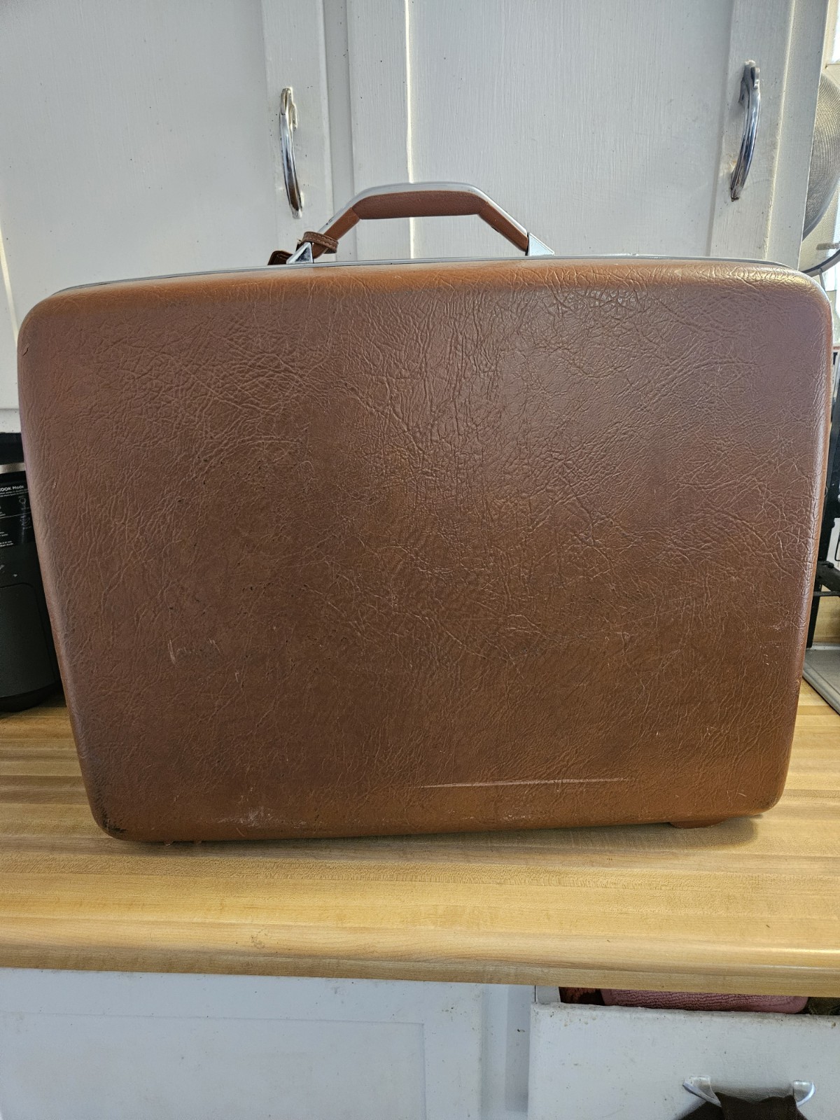 Vintage Samsonite Rich Brown 24” Rolling Suitcase Hard Shell Luggage