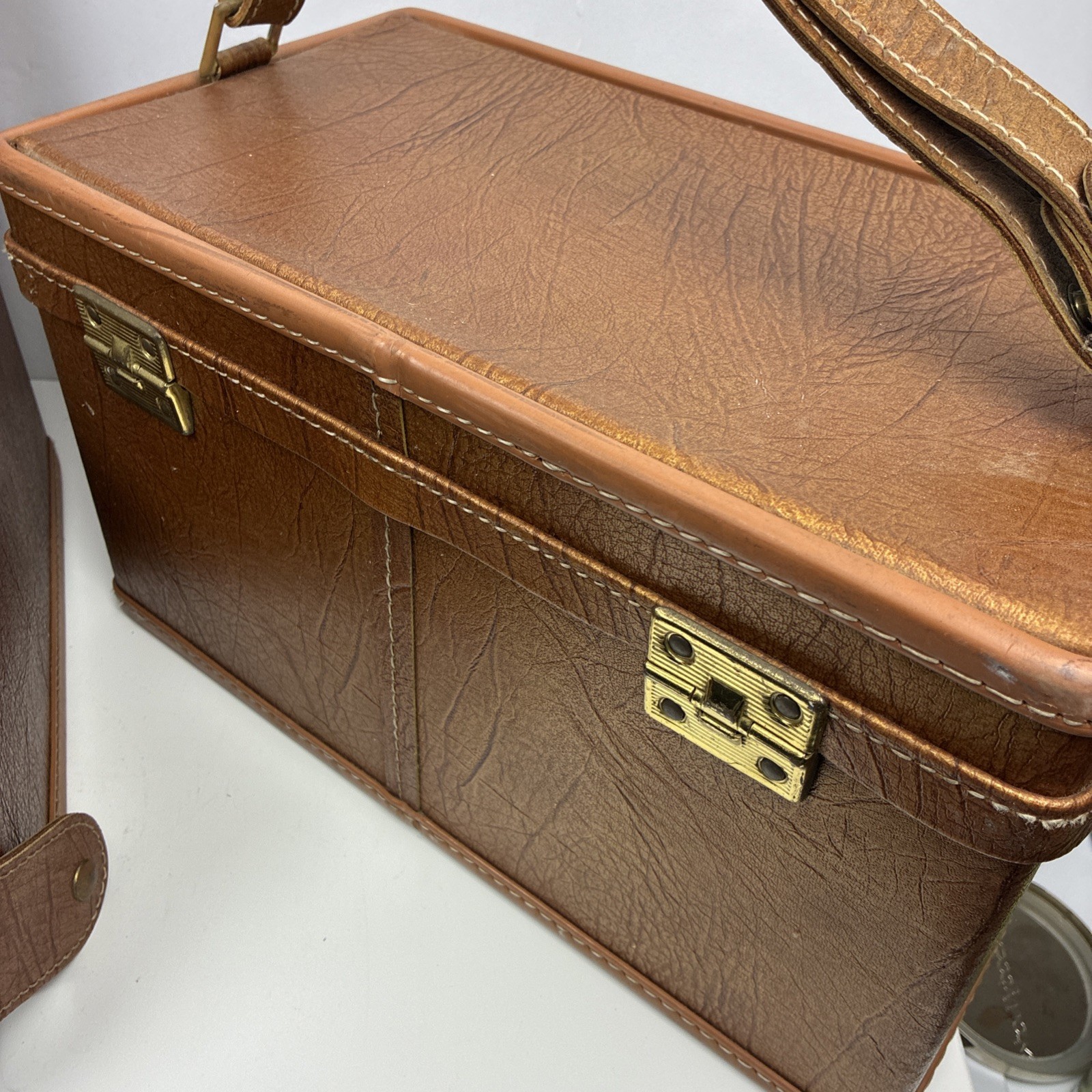 Vintage Hartmann Leather Luggage Tan Suitcase And Cosmetic Box Paisley Lining