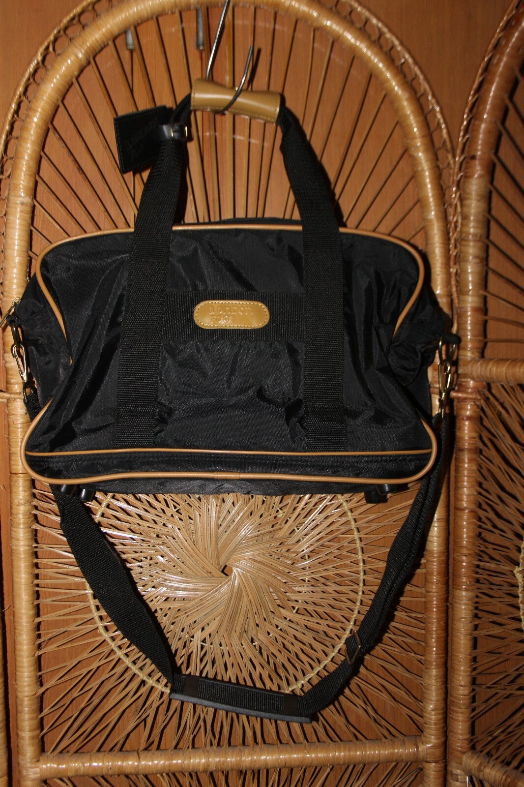 London Fog Vintage Duffel Travel Carry On Bag Black w Tan Trim Shoulder Strap