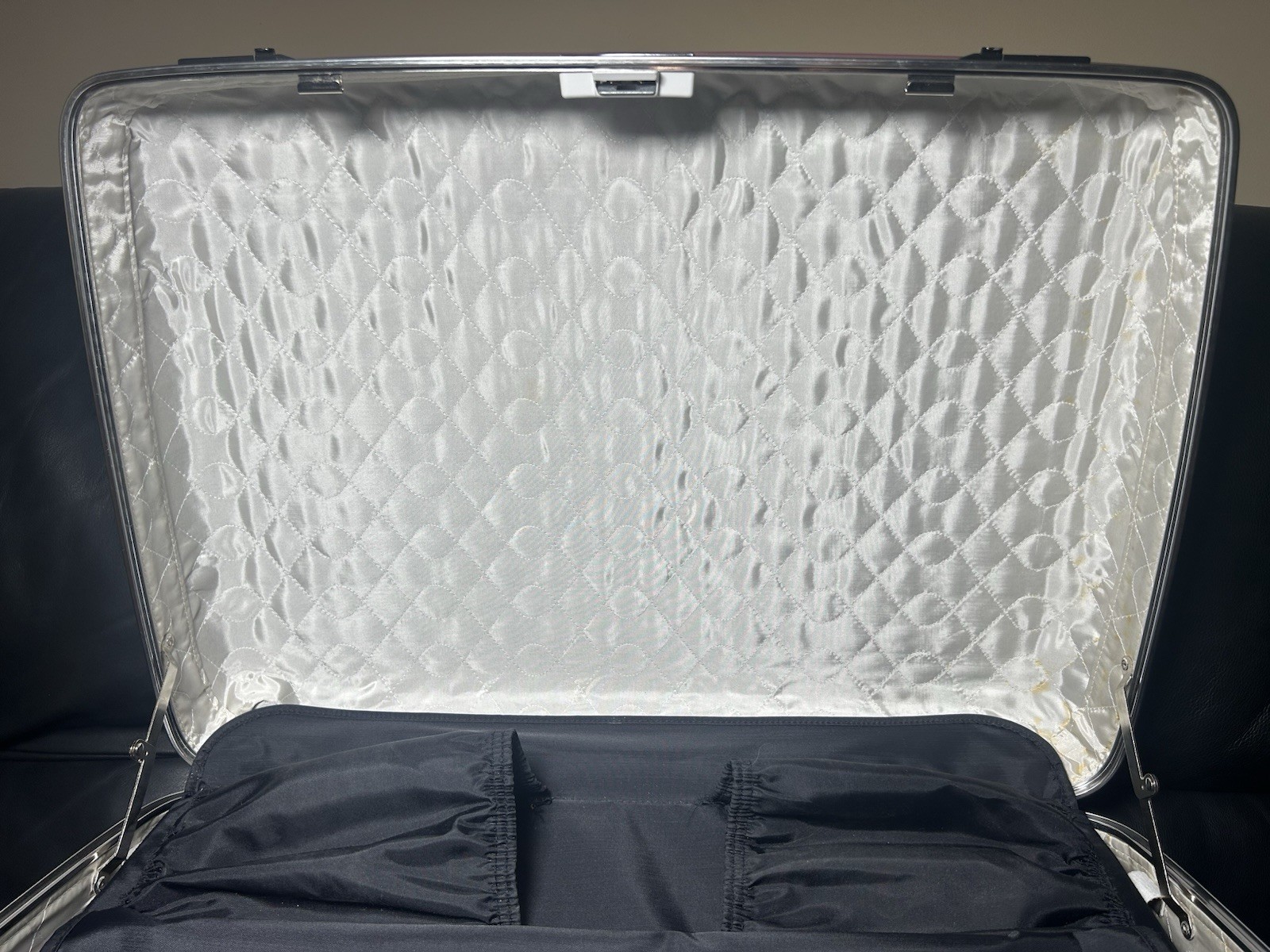 Vintage American Tourister Mid-Century Large Locking Hardshell Travel Suitcase