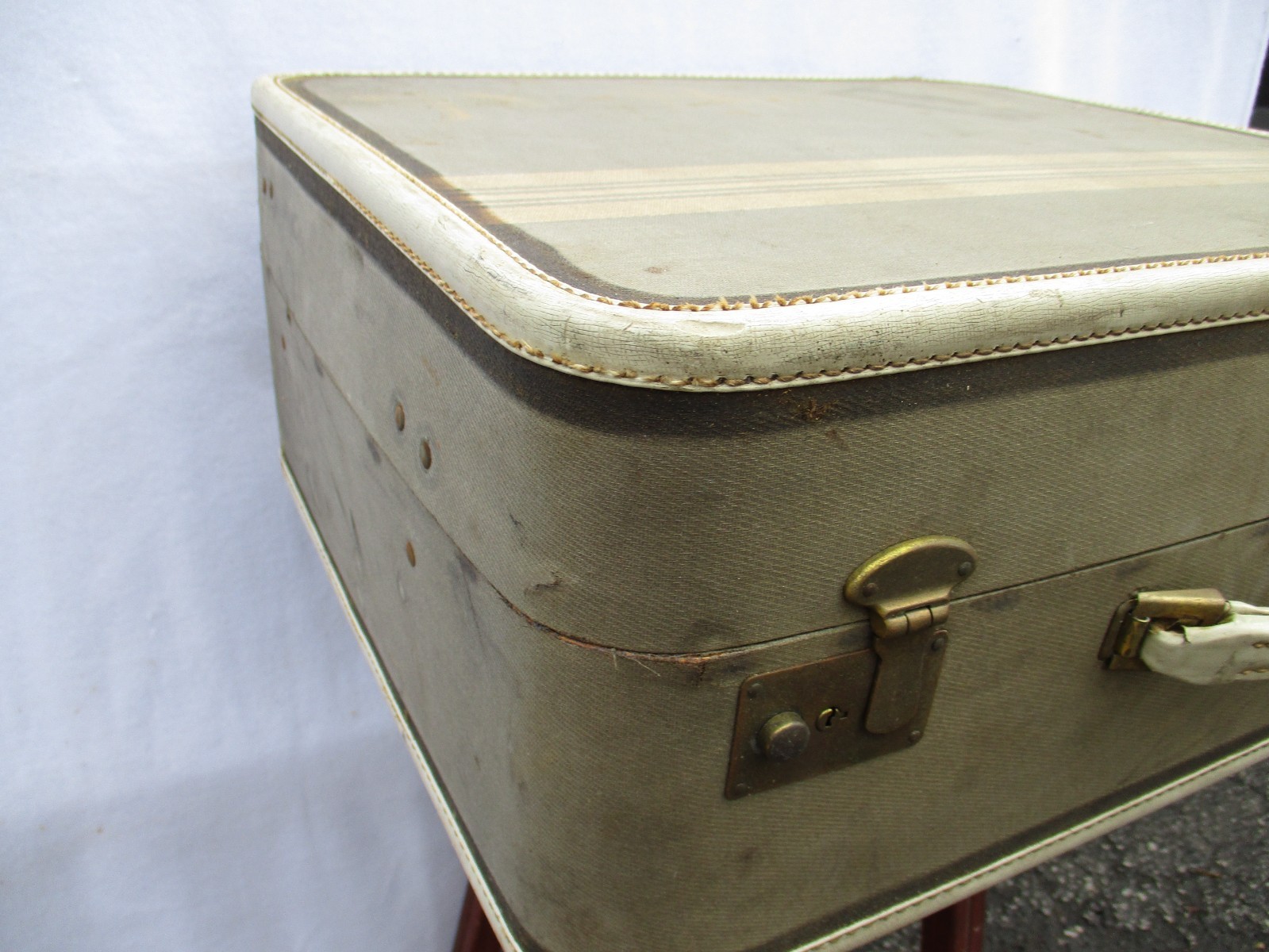 Green/Yellow Tweed Stripe Vintage Leather Suitcase Luggage 21x18x8