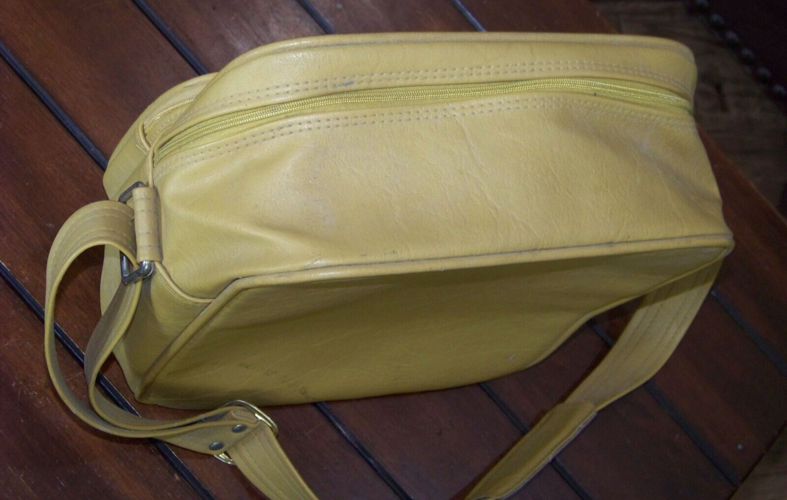 Vintage Samsonite Montbello II Shoulder Bag – 12″ x 11″ x 5.5″ – Yellow