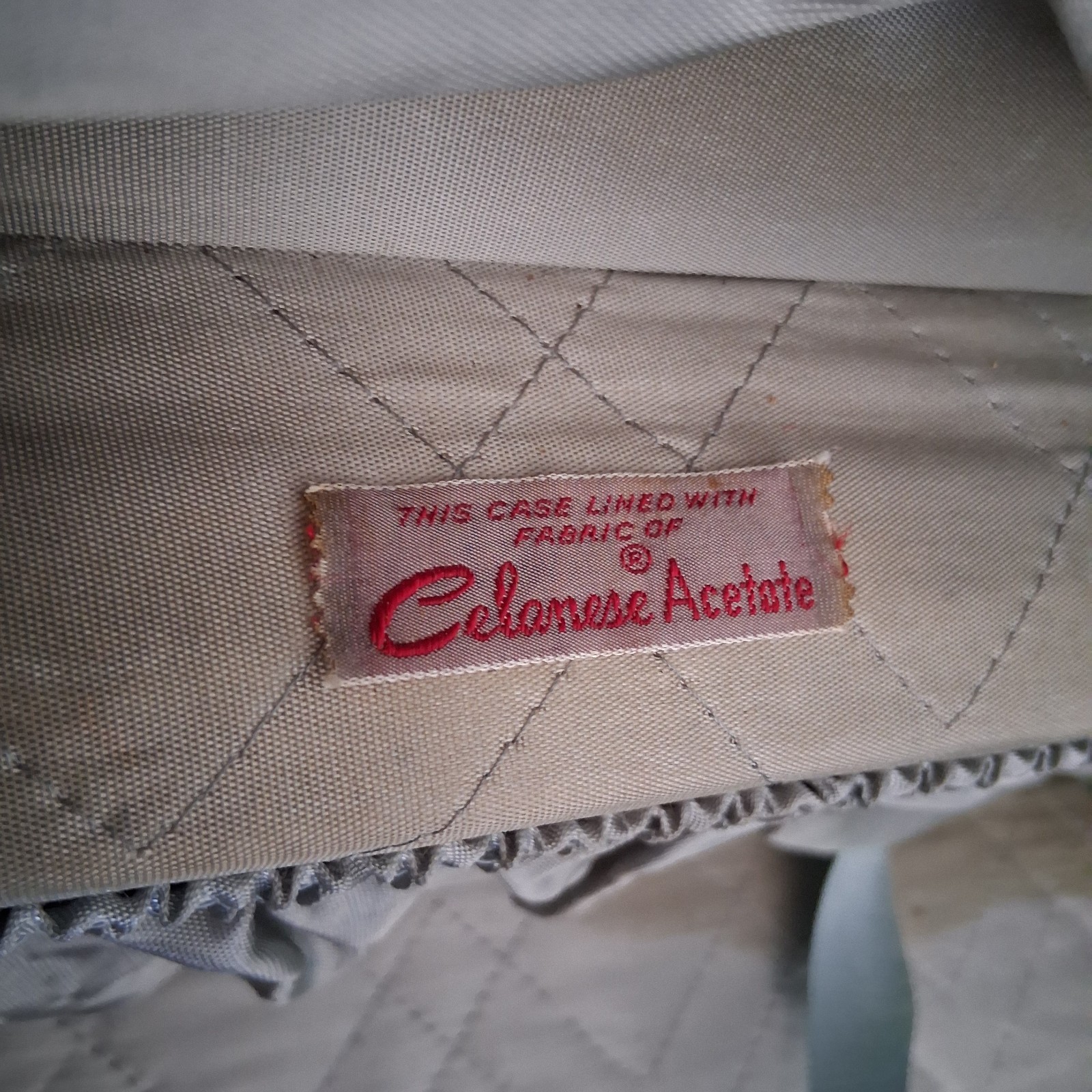 Vintage 1950s US Trunk CO Hardside Travel Suitcase Lined w Logo Accent