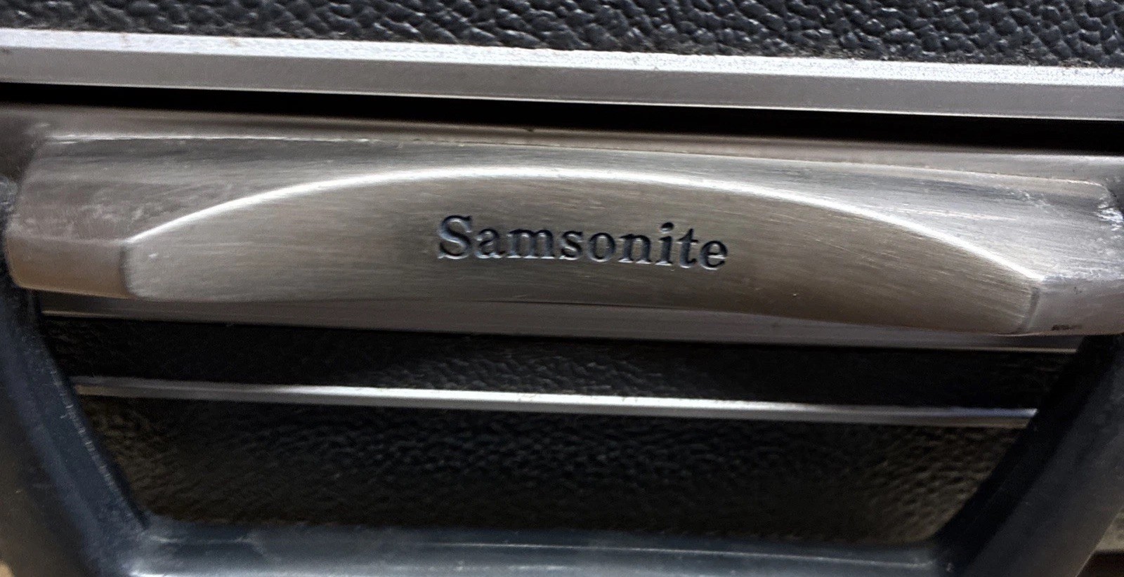 Vintage Samsonite Carry-On Suitcase w/ Key Hard Shell Classic Travel Case Retro