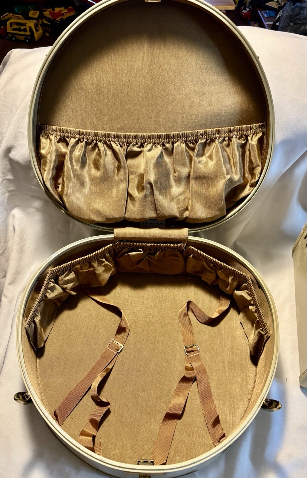 Vintage Samsonite Hard Case Streamlite & Hat Box Ivory Marble No Key