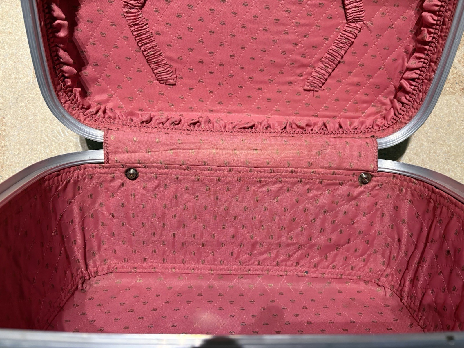 Maximillian train/ Cosmetic Case Blue Hard Shell With Pink Fabric