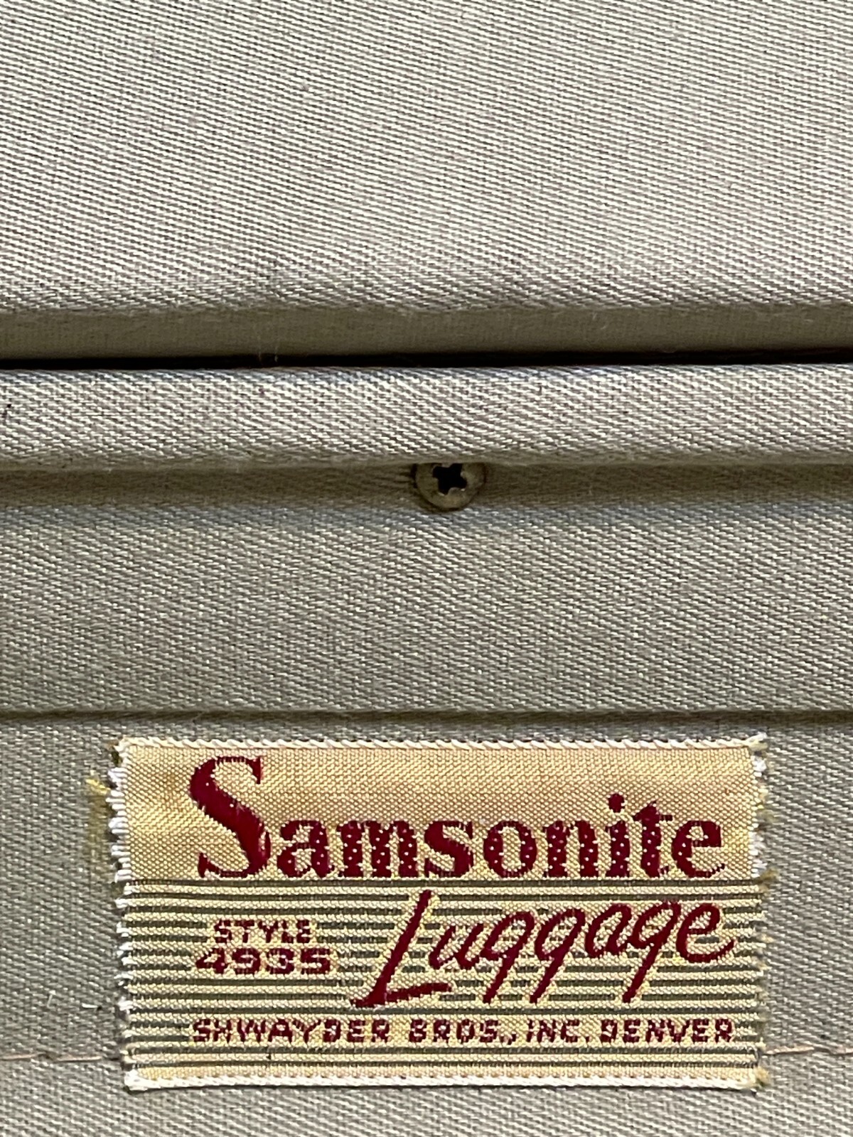 VINTAGE Samsonite 4935 Faux Leather Suitcase Luggage Gently Used Almost Mint