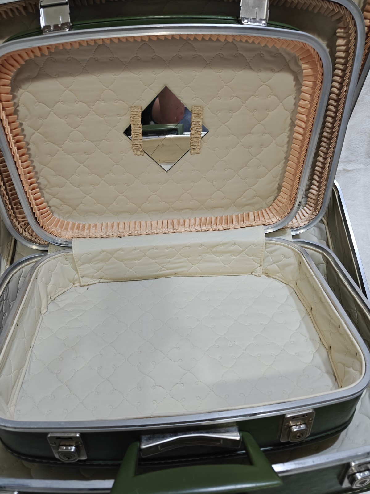 Vintage Avocado Green 3-Piece Luggage Set Nesting With Keys! VGC For Age!