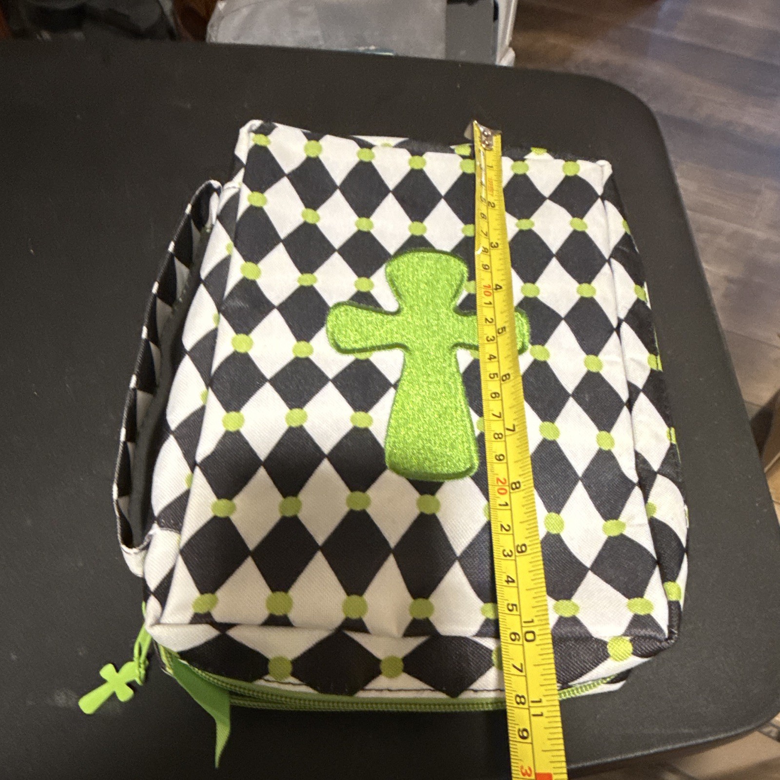 Black White Green Geometric Bible Bag Zipper Pockets Wrist Strap 9 x 8 in