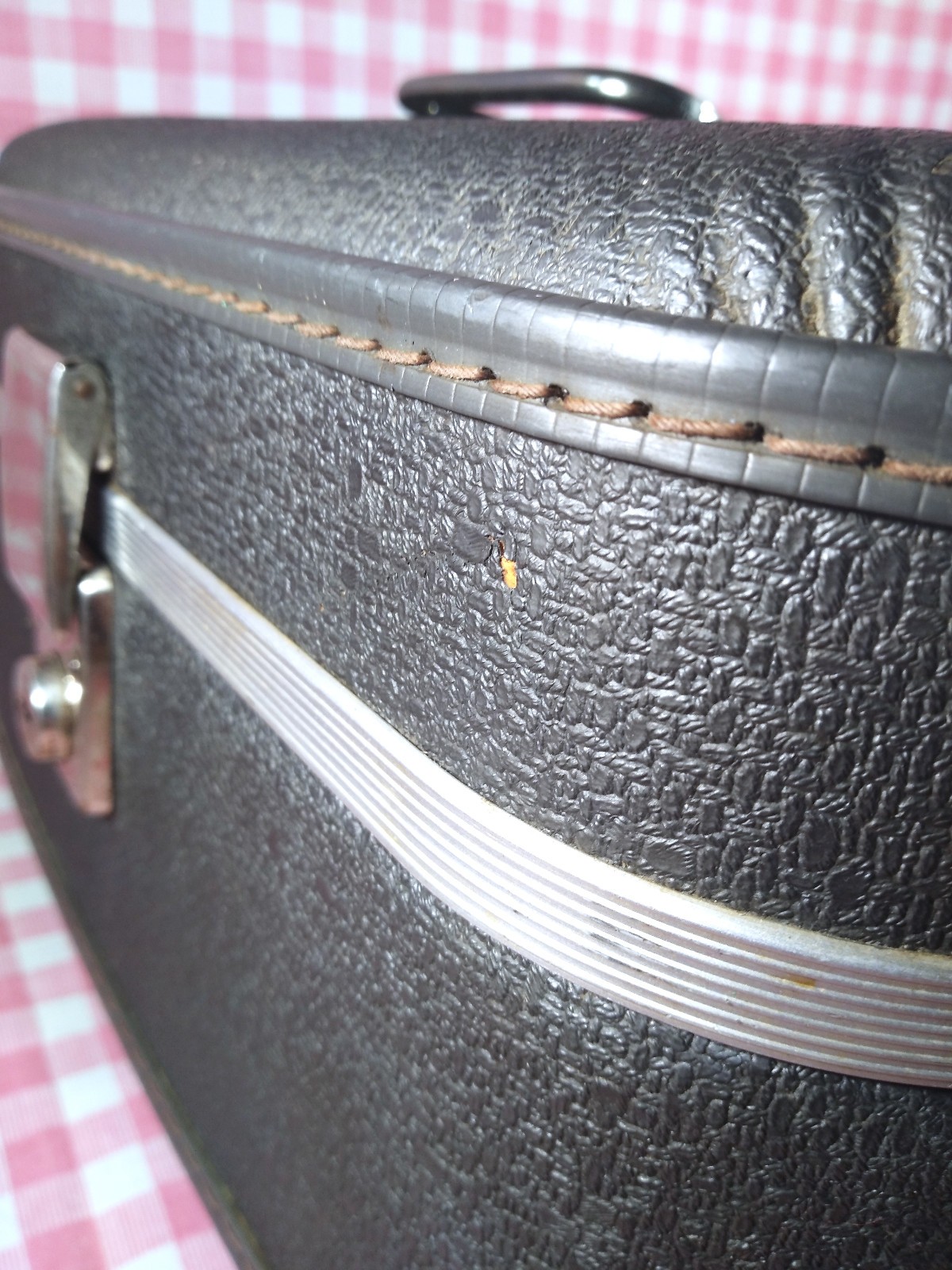 Neat Vintage Hard Side Train Case in Charcoal Grey • Fab Wanderlust Weekender