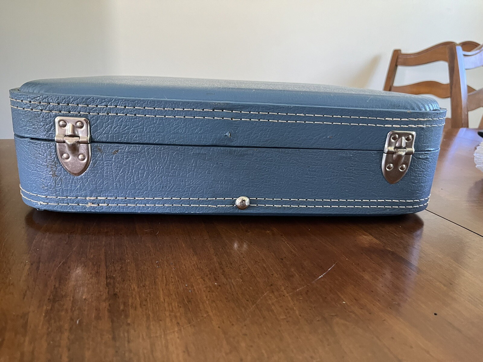 Vtg 16″ Blue Hard Suitcase Travel Carry On Make up Mirror Customs Sticker