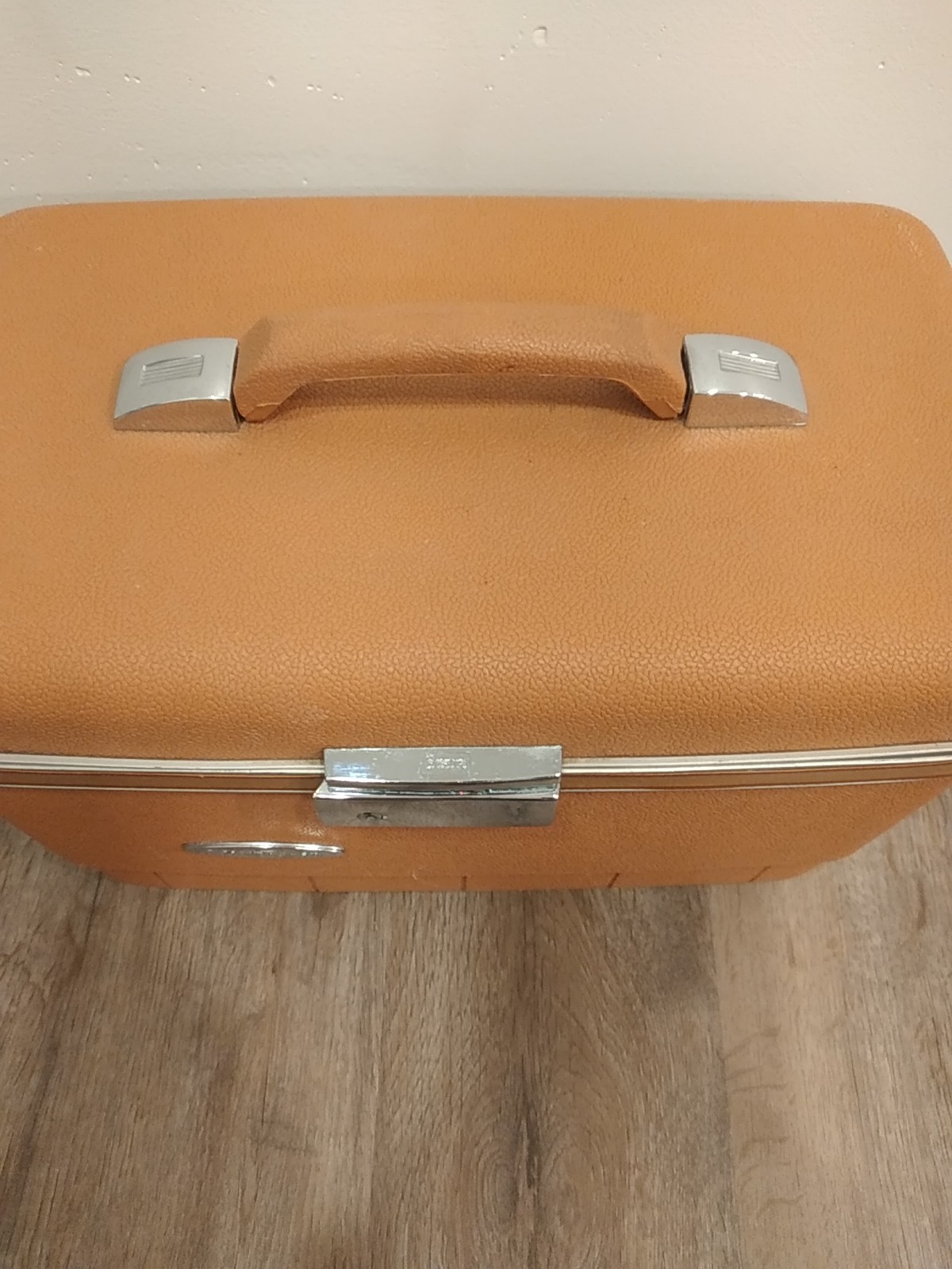 Sears Vintage Forecast Train Case Hard Shell Makeup Travel Case, Mirror, No Key