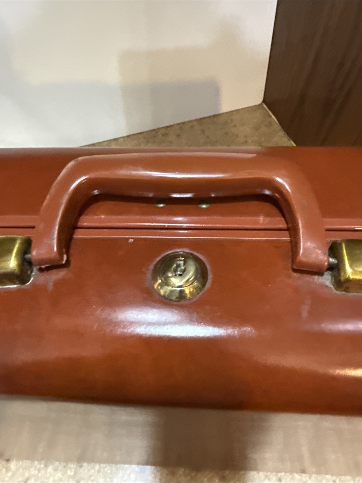 VTG Samsonite Shwayder Bros Denver-Detroit suitcase Approximately 10” X 14.50”