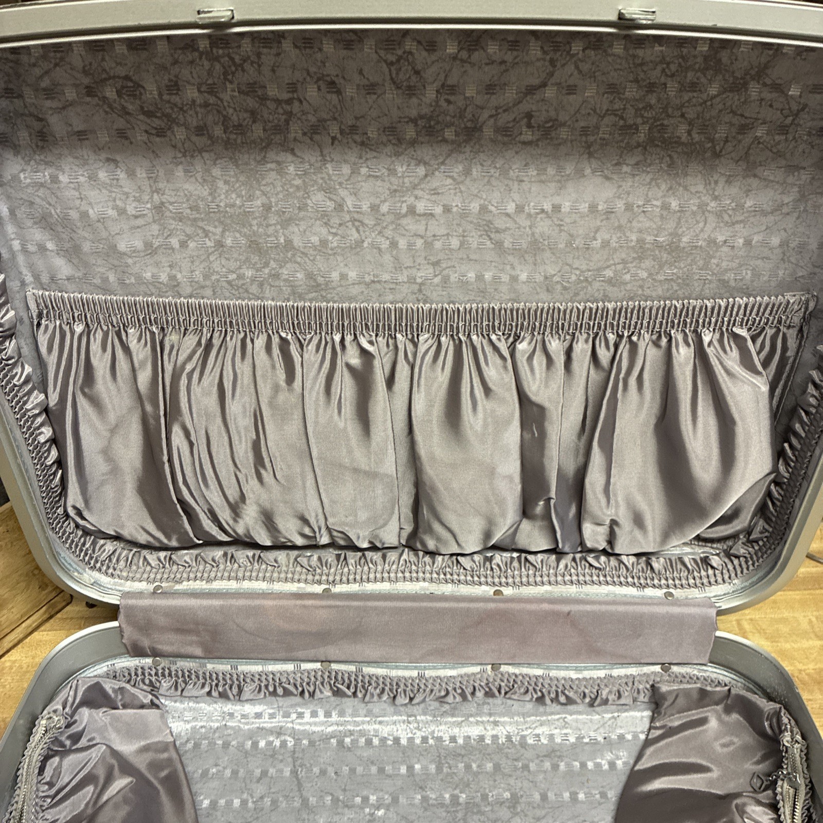 Vintage Samsonite Carry-On Suitcase w/ Key Hard Shell Classic Travel Case Retro
