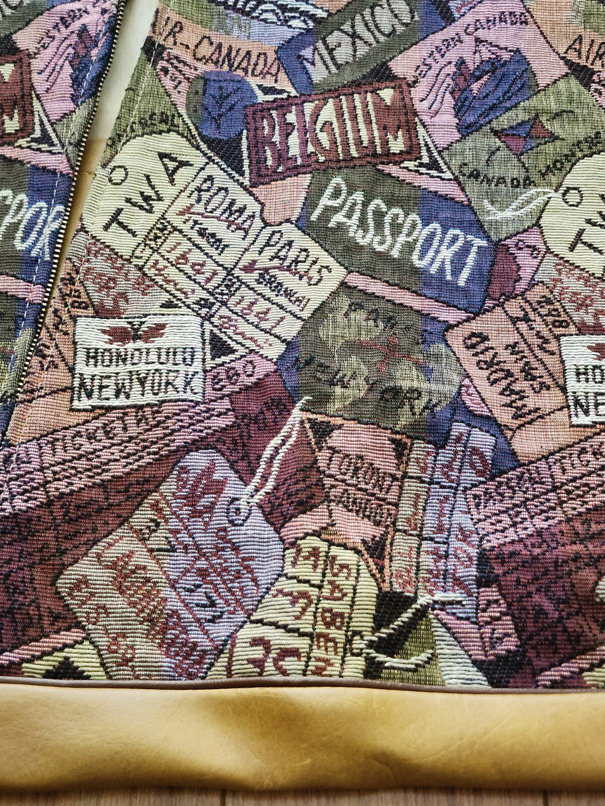Vintage Beautiful 70s Tapestry Around The World Brown Faux Leather Garmet Bag