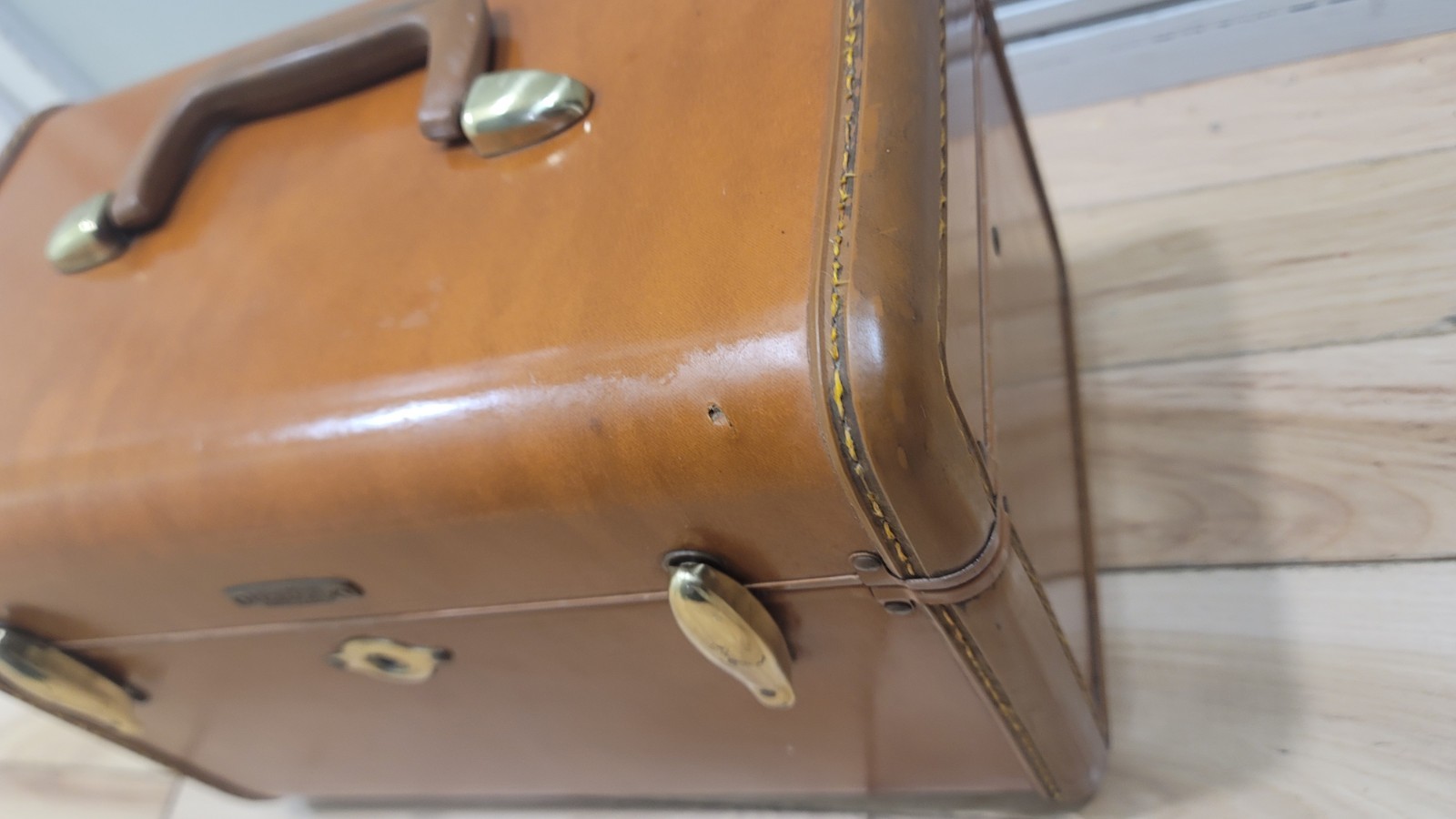 Vintage Samsonite Shwayder Bros Luggage Train Case Brown Style 4612 With Keys