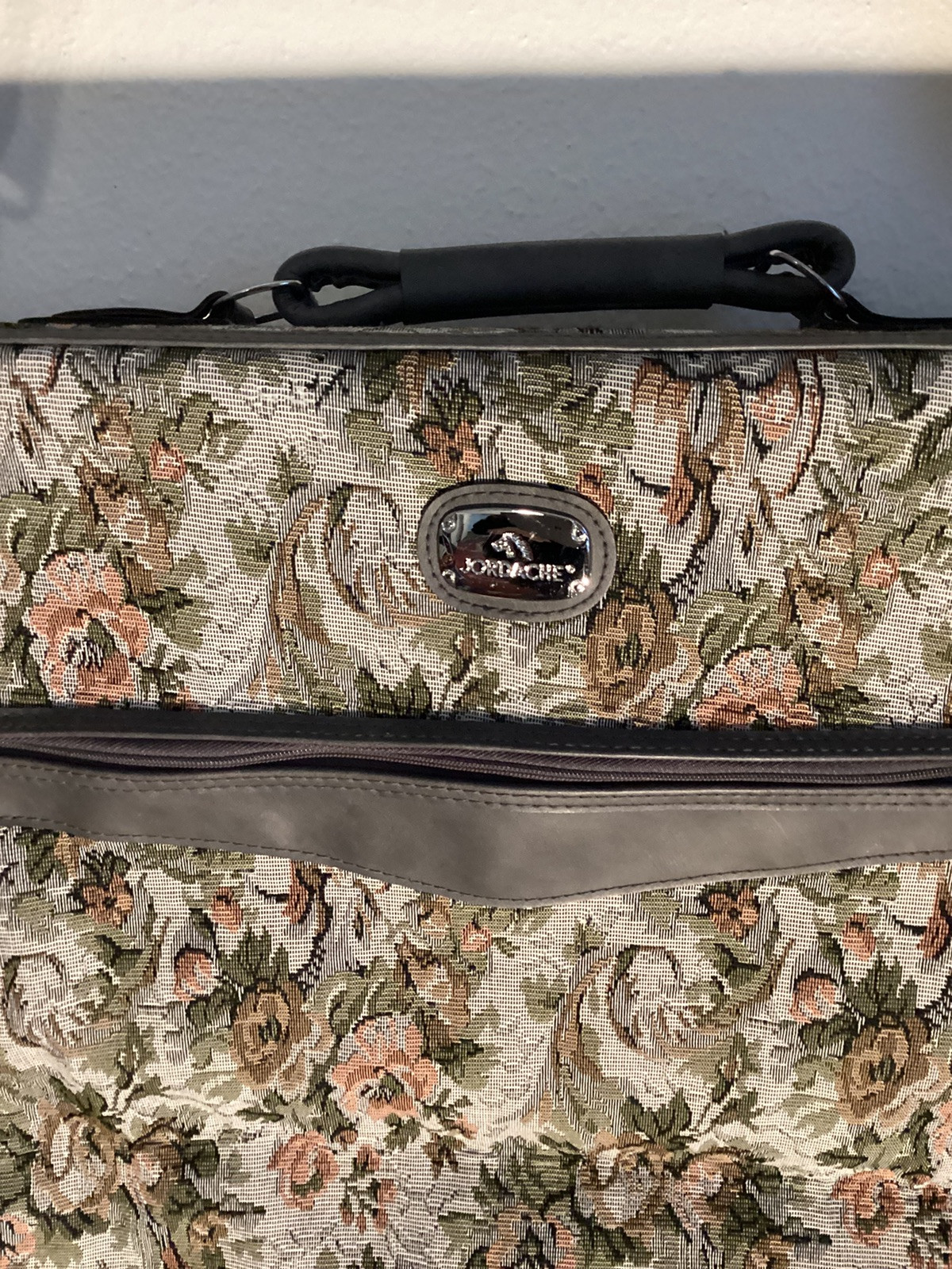 VTG Garment Bag Jordache Tapestry Locking Key 21×21 Folded Travel Carry On