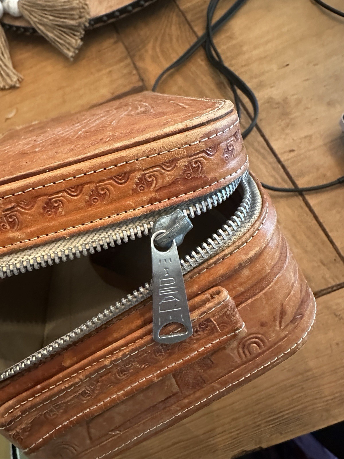 True Vintage Hand Tooled Zipper Leather Train Case Cosmetic Bag